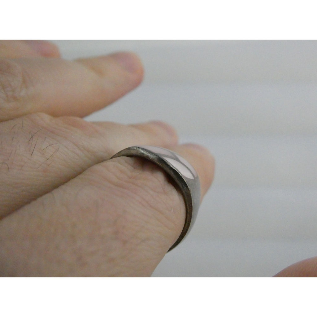 Sterling Silver Pink Mother of Pearl Shell Inlay ring 925 Size 8.25 Weighs 4.6g