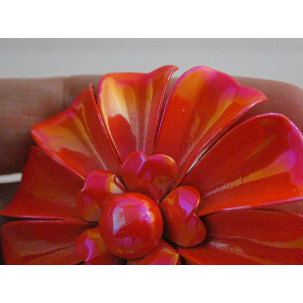 Vintage Unsigned Iridescent Red Orange Enamel Flower Brooch Pin 17g 61mm Diam