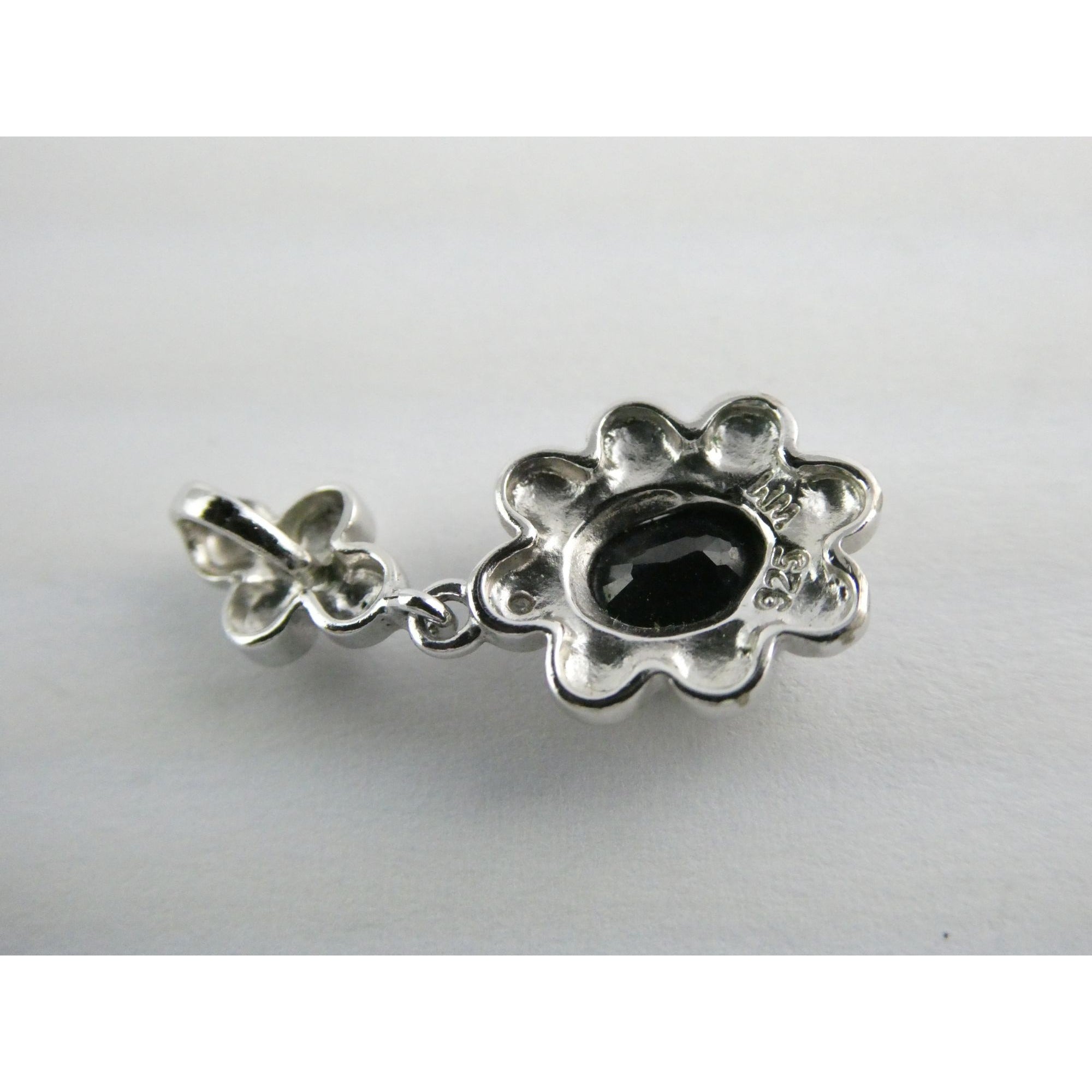 WM Sterling Silver Natural Dark Blue Sapphire and Diamond Accent Pendant 2g 25mm