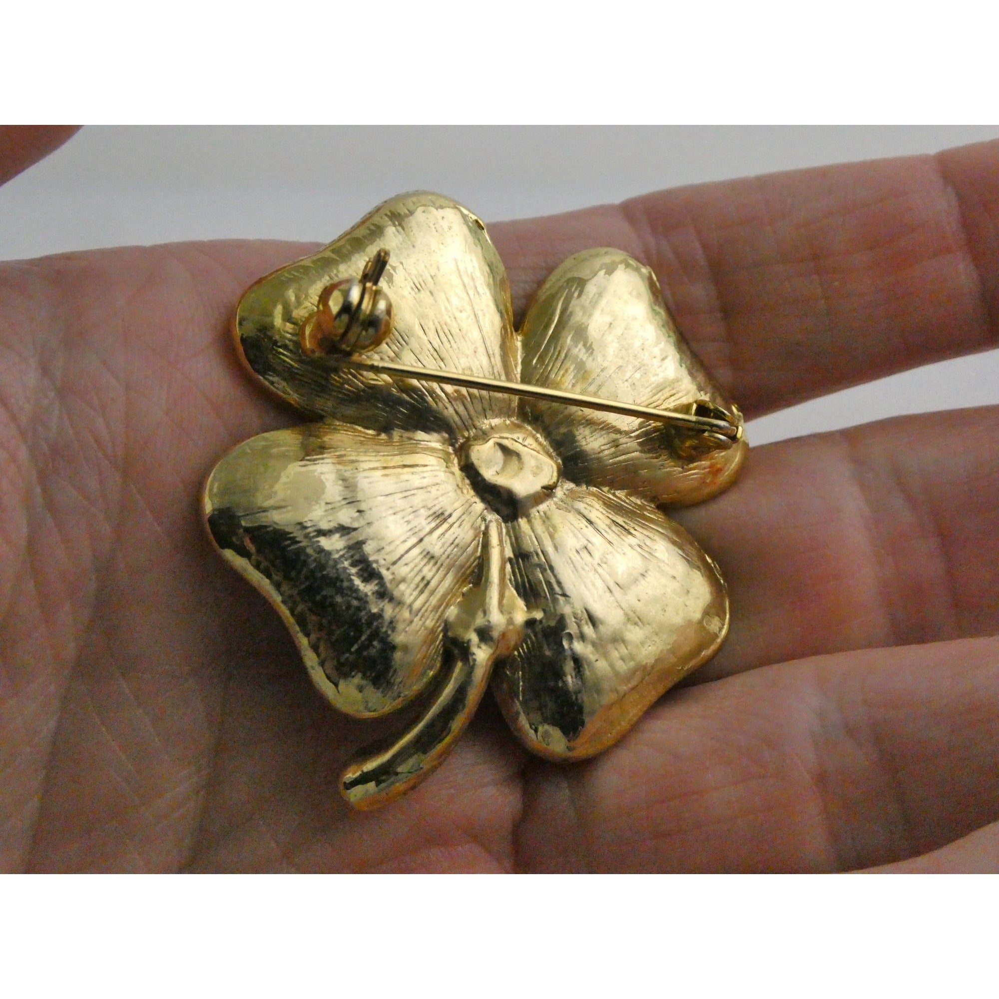 Vintage Goldtone Metal Green Enamel and White Rhinestone Four Leaf Clover Pin