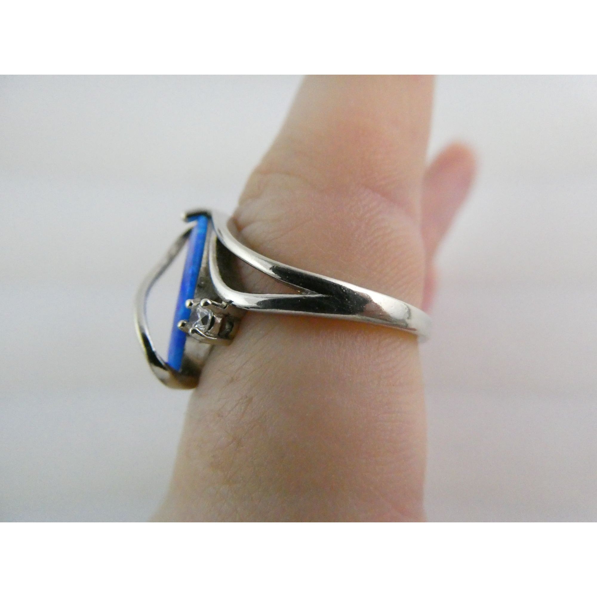CI Sterling Silver Lab Created Blue Opal and White CZ Ring 925 Size 8 3.9g