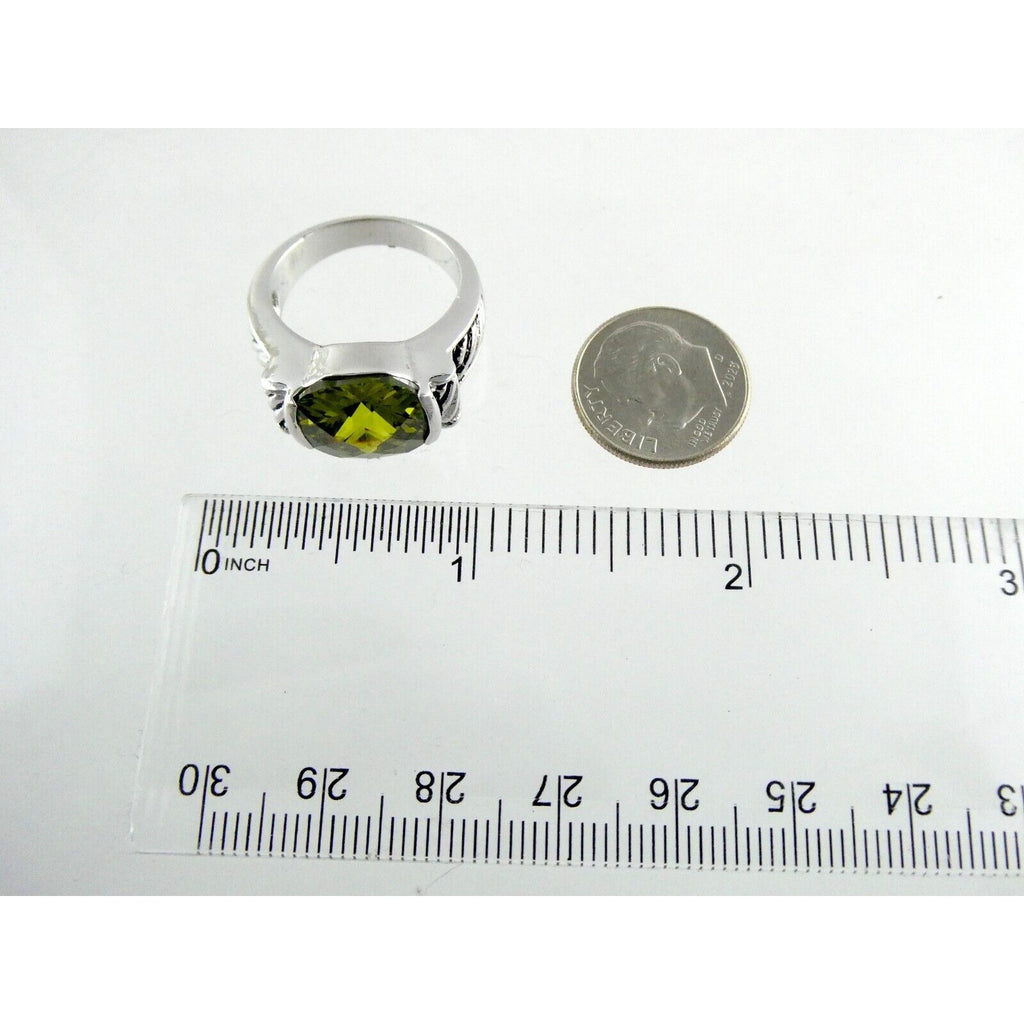 Silver Tone Metal and Faceted Forest Green CZ Statement Ring Size 8.25 9.4g
