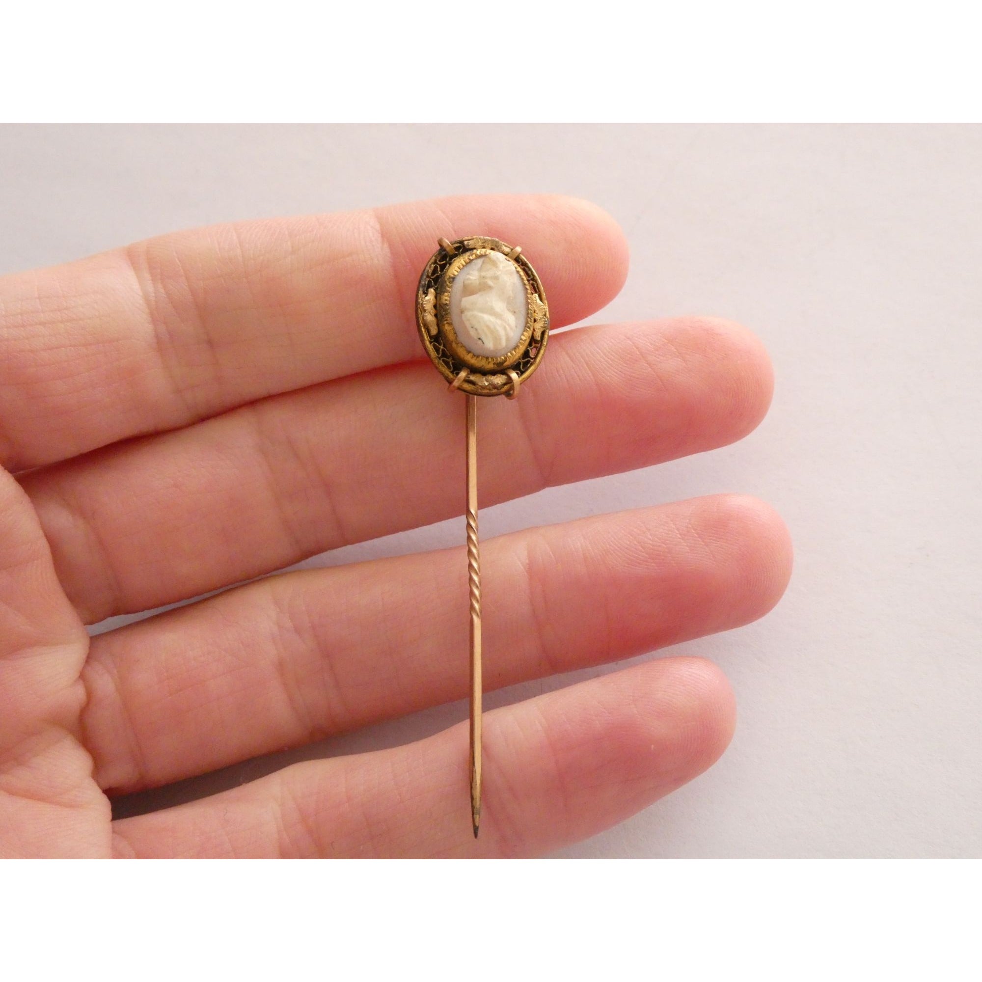 Antique Unmarked Gold Fill Carved Cameo Shell Stick Pin 2.7g 2.25 Inches