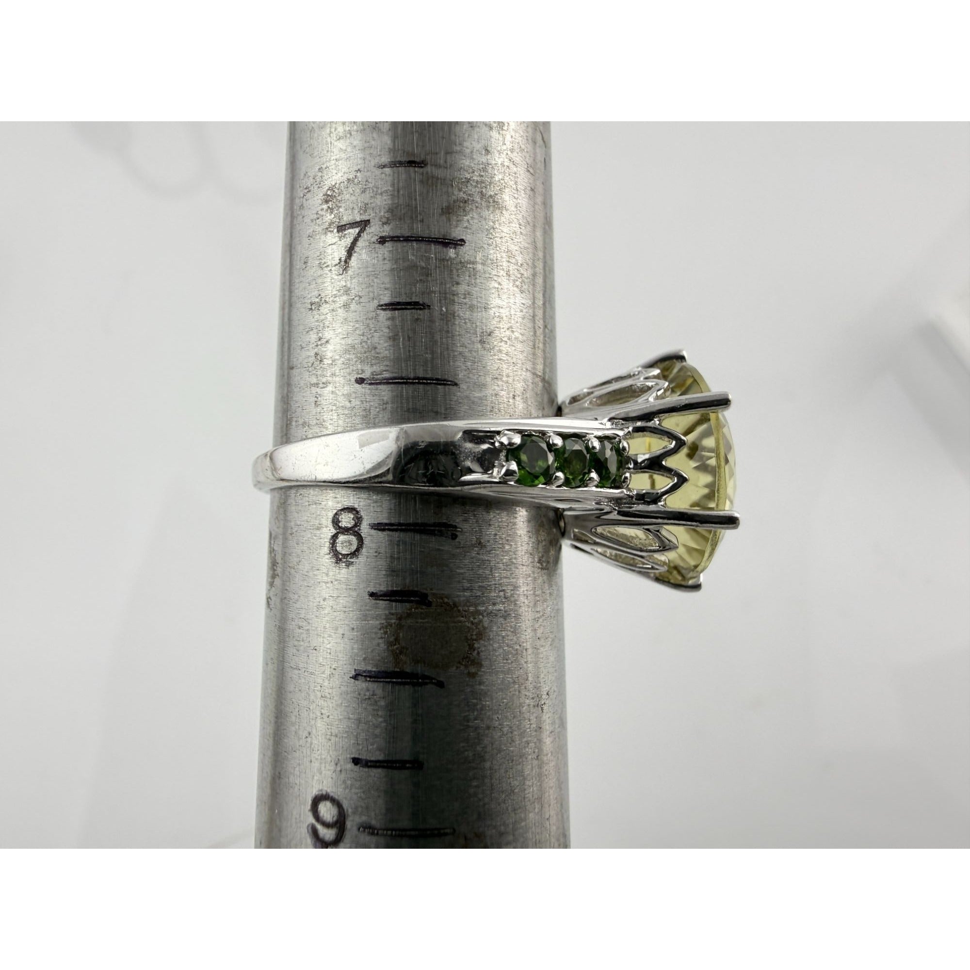 Sterling Silver Pale Yellow Citrine and Green Garnet Ring Size 7.75 6g 14mm Gem