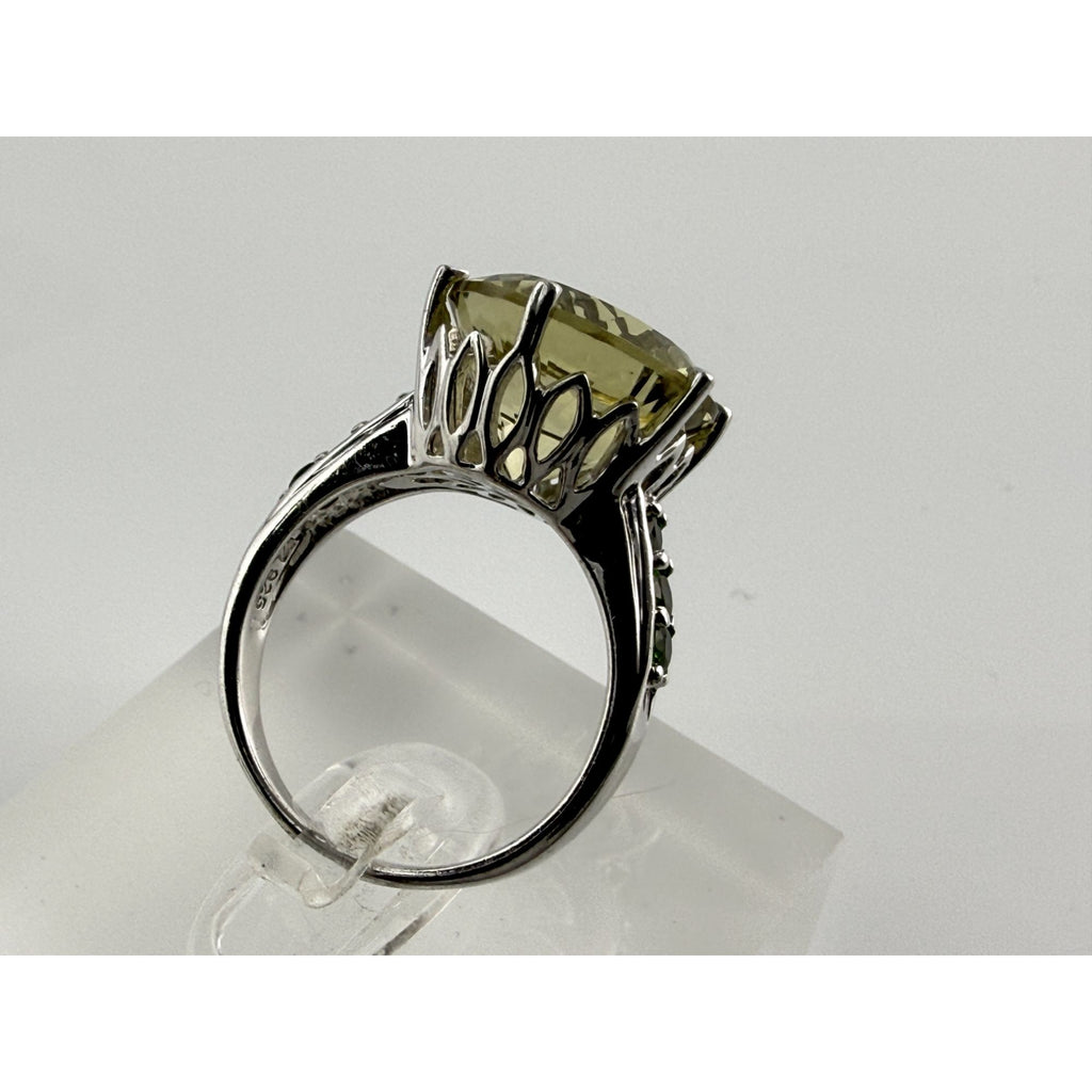 Sterling Silver Pale Yellow Citrine and Green Garnet Ring Size 7.75 6g 14mm Gem