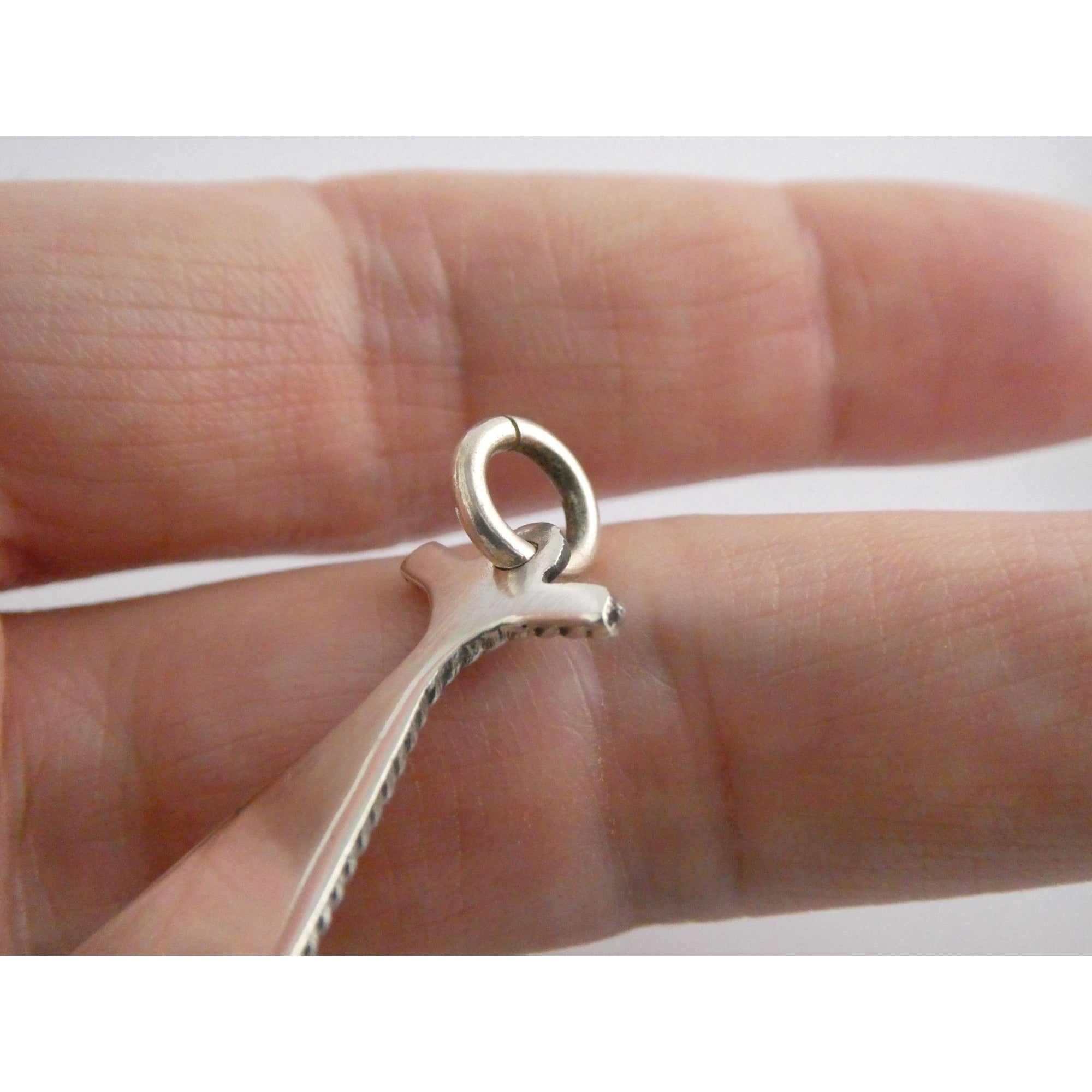 Vintage Sterling Silver Pale Amethyst Cabochon Long Pendant 4.9g 2.25 Inch Long
