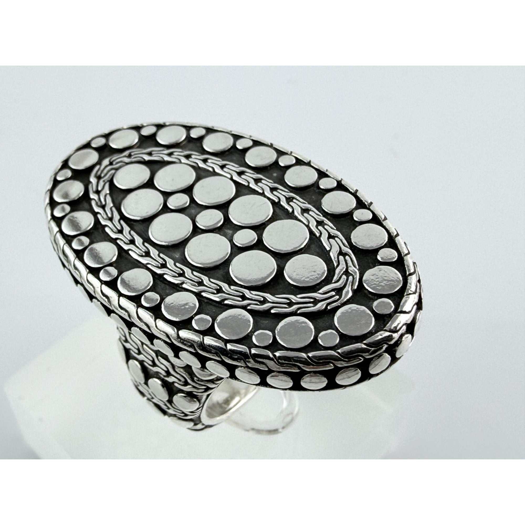 John Hardy 38mm Sterling Silver Dot Design Oval Shaped Ring Weighs 29g Size 7