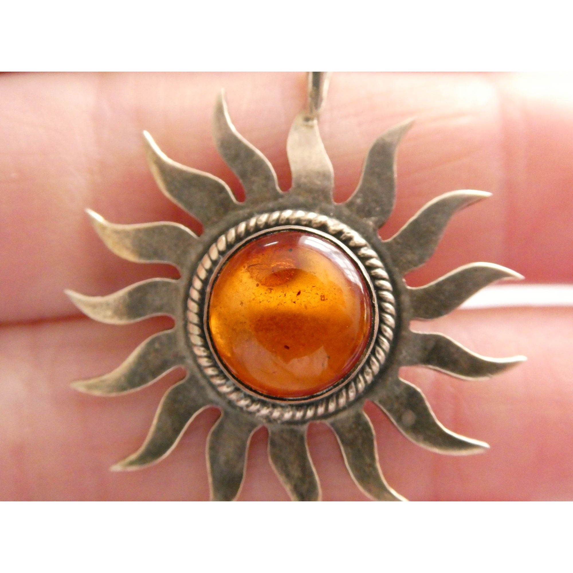 Sterling Silver Baltic Amber Cabochon Sun Pendant 4.2g 38mm Total Length