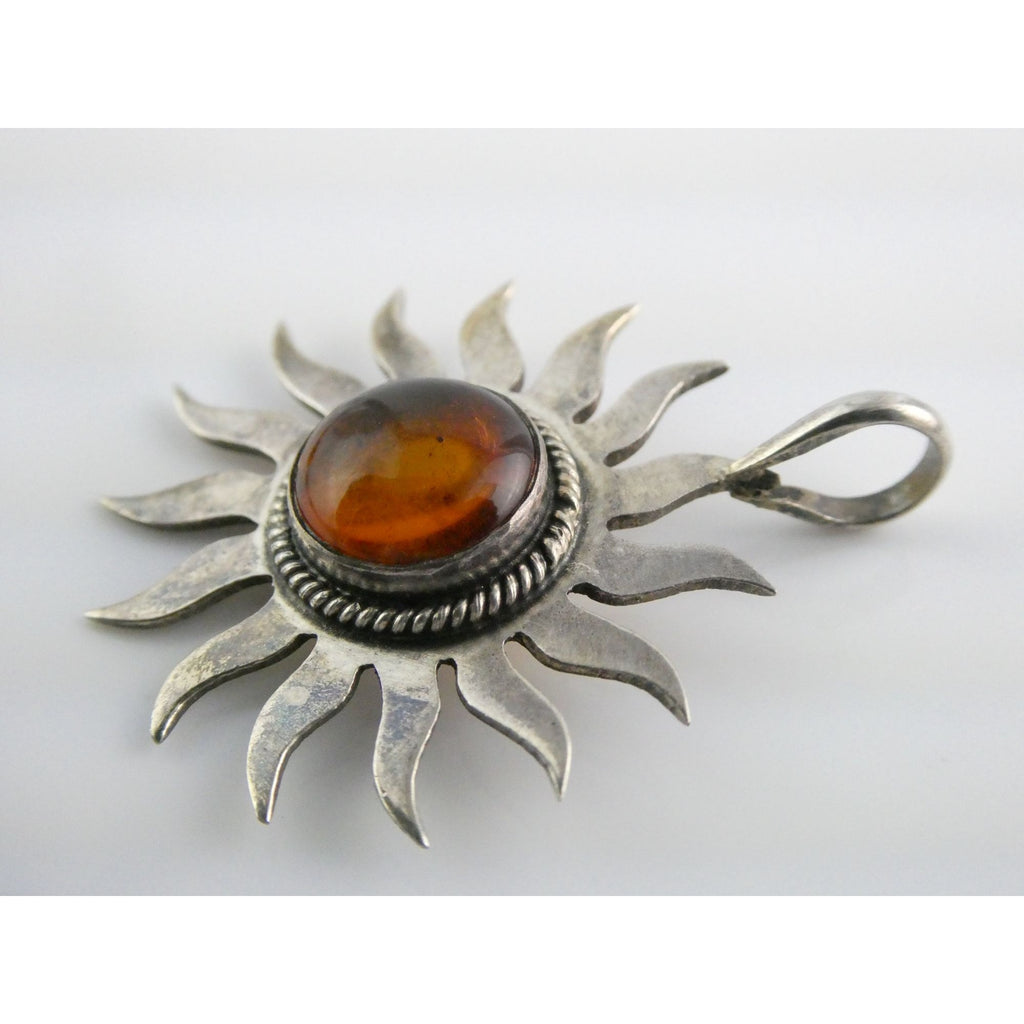 Sterling Silver Baltic Amber Cabochon Sun Pendant 4.2g 38mm Total Length