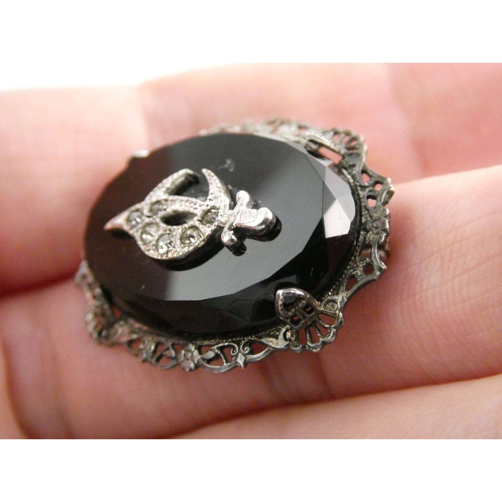 Vintage Sterling Silver Masonic Shriner Sword Black and White Glass Gem Pin 5g