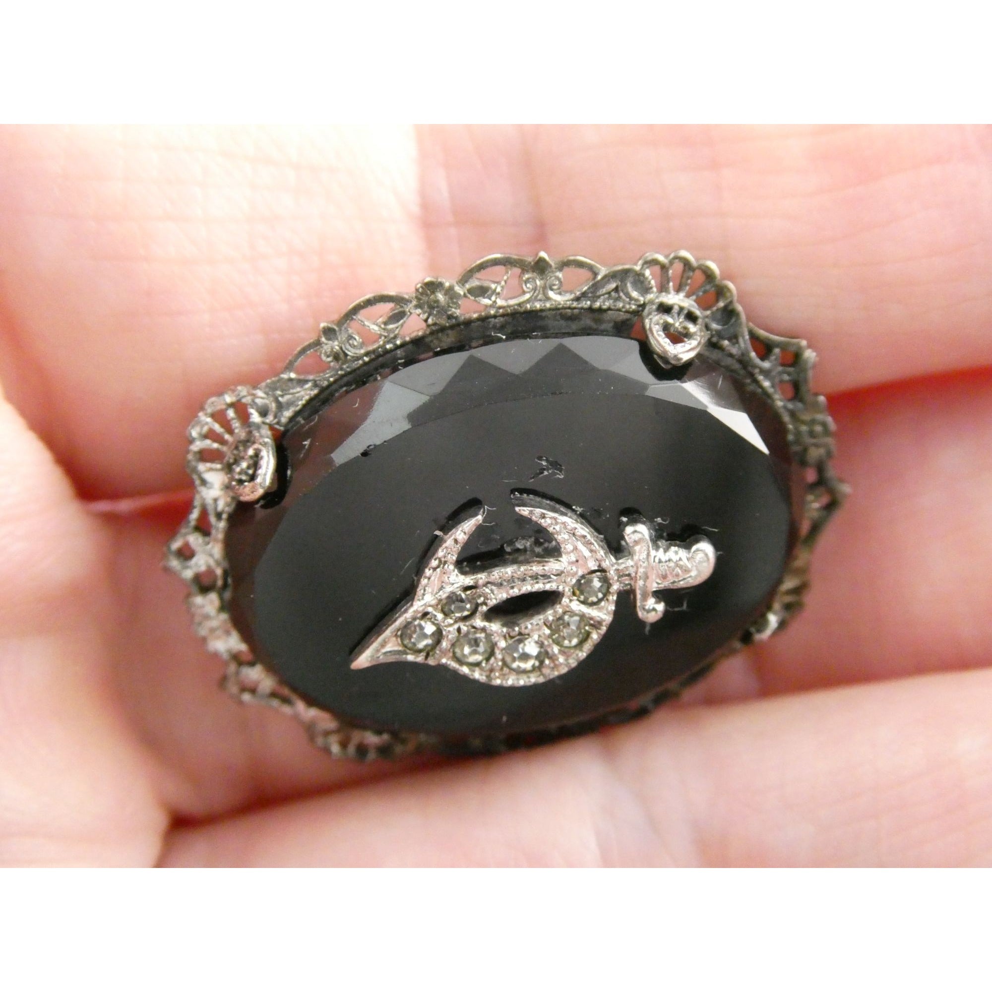 Vintage Sterling Silver Masonic Shriner Sword Black and White Glass Gem Pin 5g