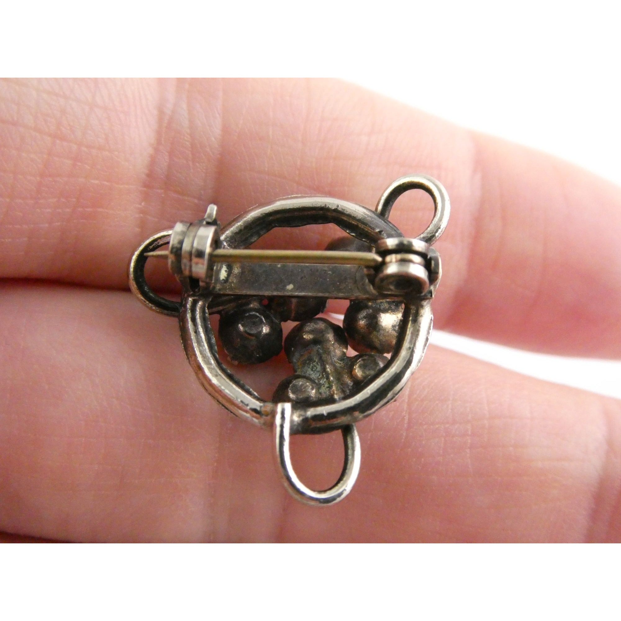 Vintage Unmarked Sterling Silver and Paste Glass Rhinestone Pin Brooch 3.2g 21mm