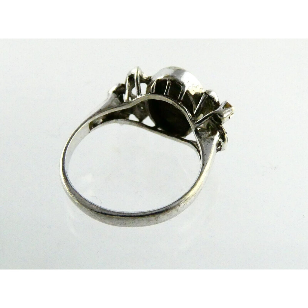 18k White Gold Black Star Sapphire and Diamond Ring Size 4.5 Weighs 2.7 Grams