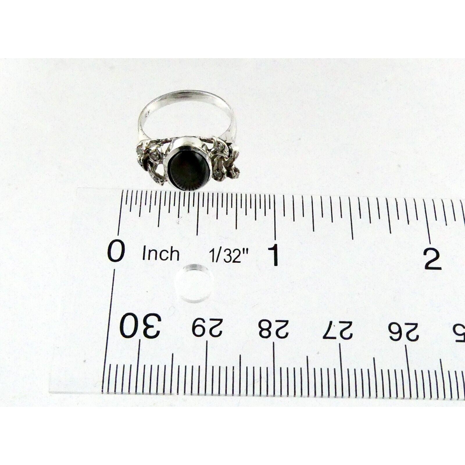 18k White Gold Black Star Sapphire and Diamond Ring Size 4.5 Weighs 2.7 Grams