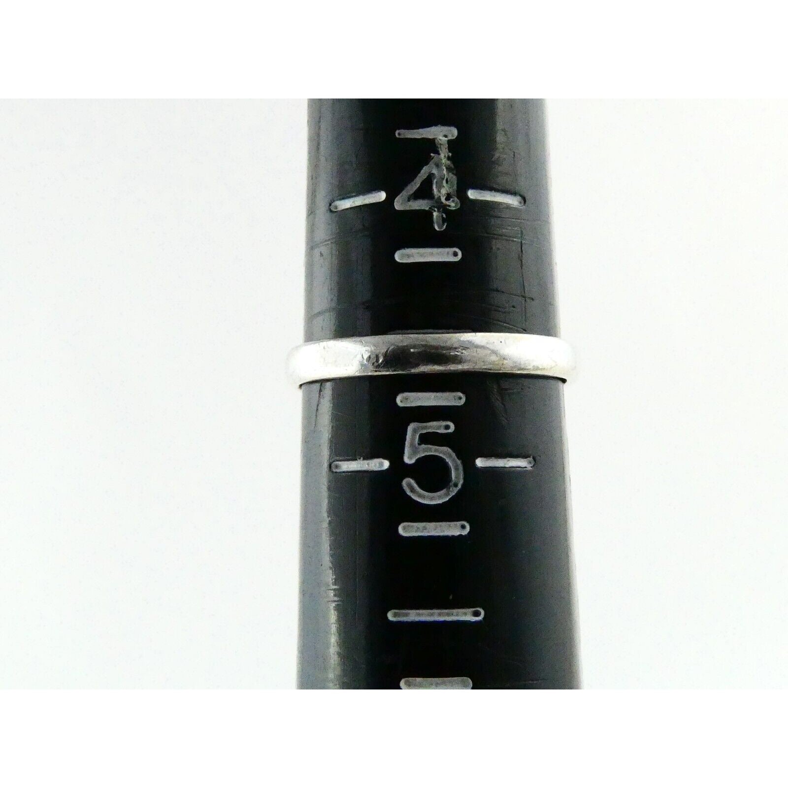 18k White Gold Black Star Sapphire and Diamond Ring Size 4.5 Weighs 2.7 Grams