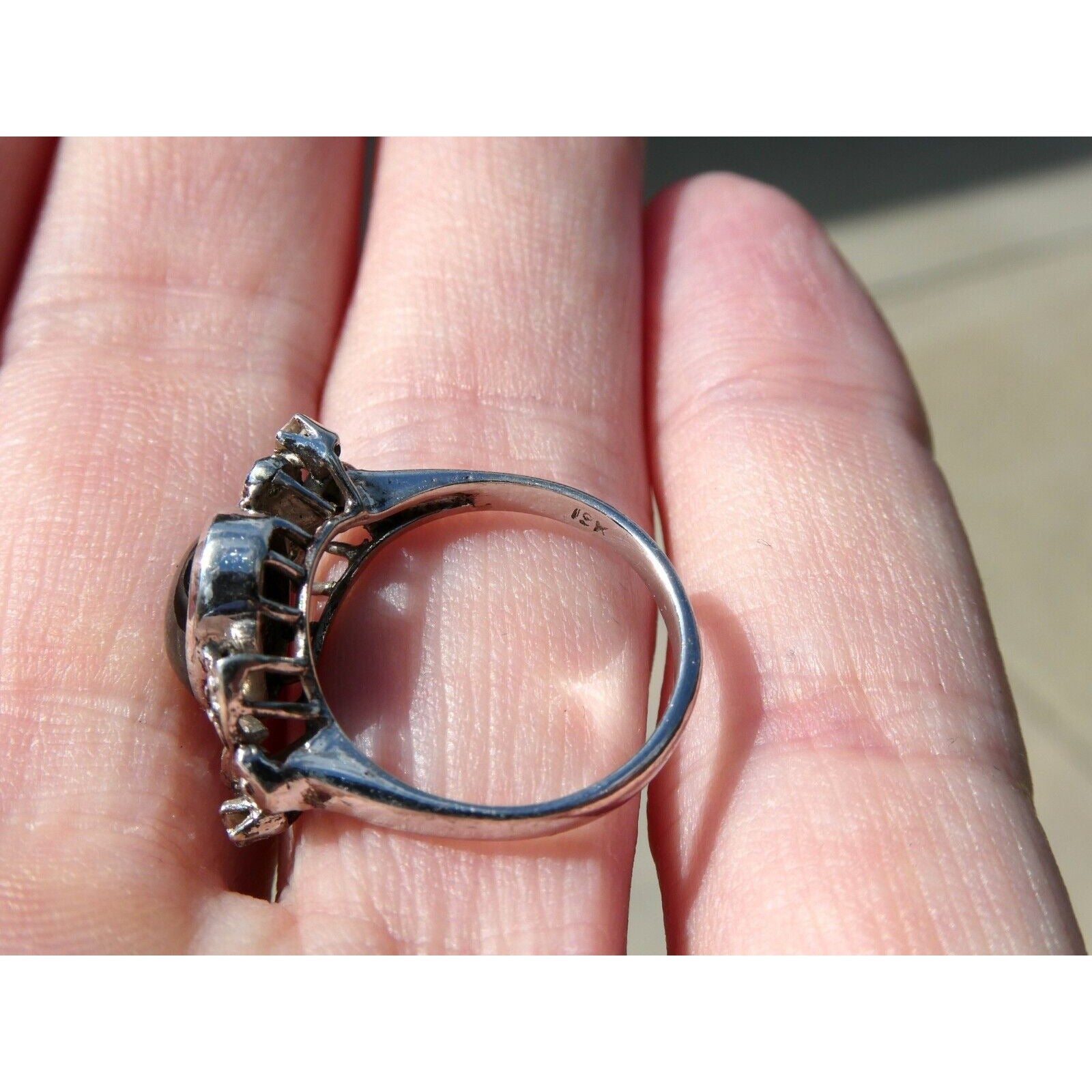 18k White Gold Black Star Sapphire and Diamond Ring Size 4.5 Weighs 2.7 Grams