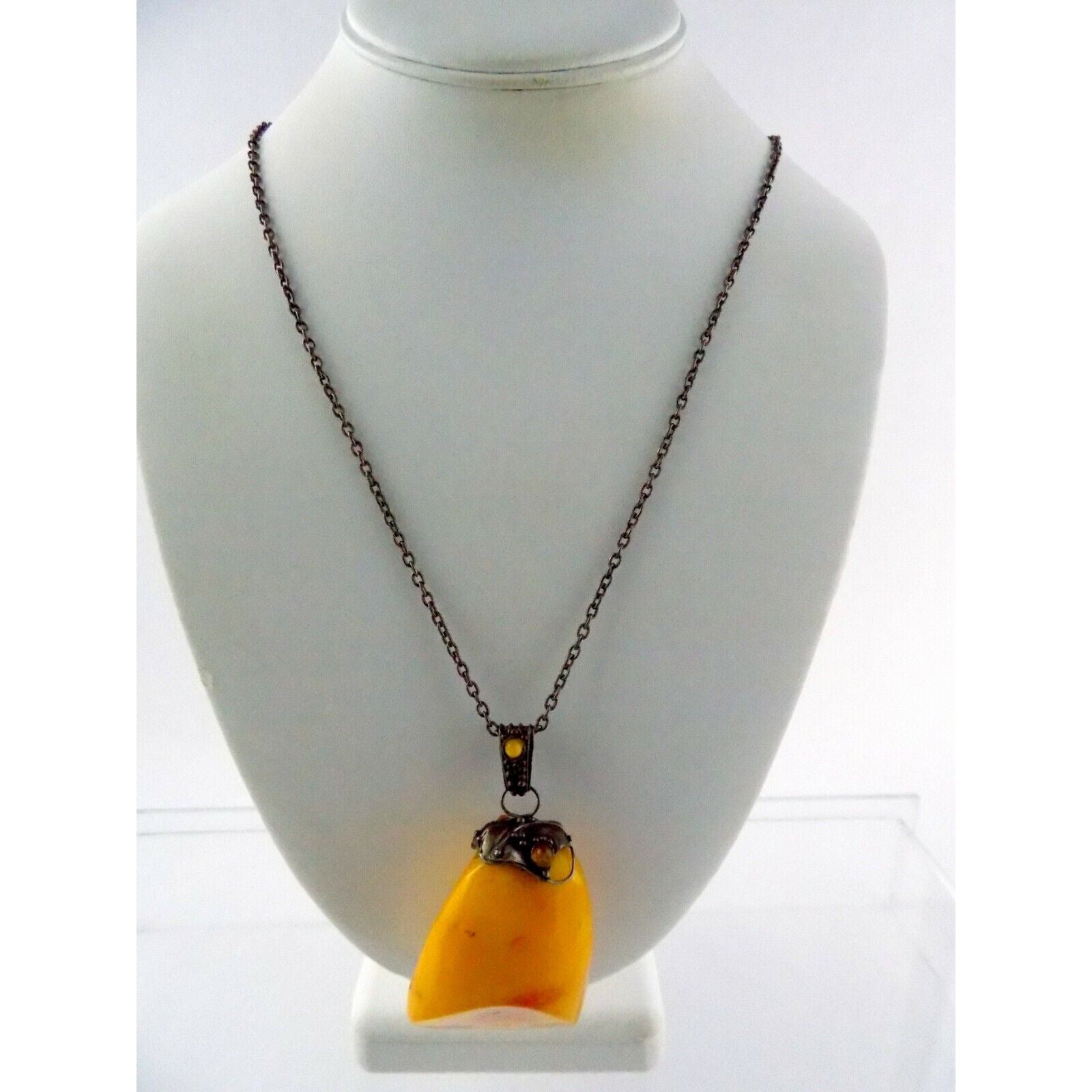 Vintage WD Poland Sterling Silver Marked Freeform and Cab Amber Pendant Necklace