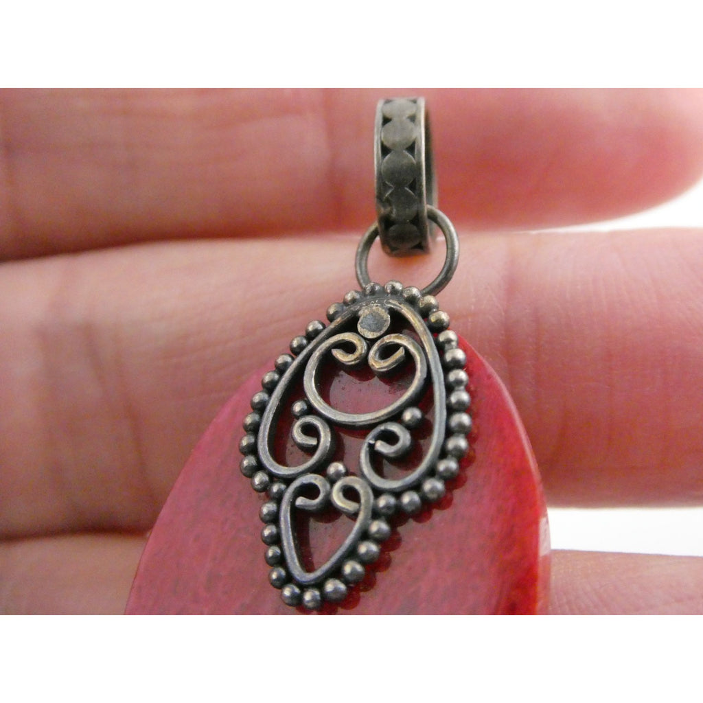 Sterling Silver Flat Compressed Dyed Red Sponge Coral Oval Pendant 5g 45mm Long