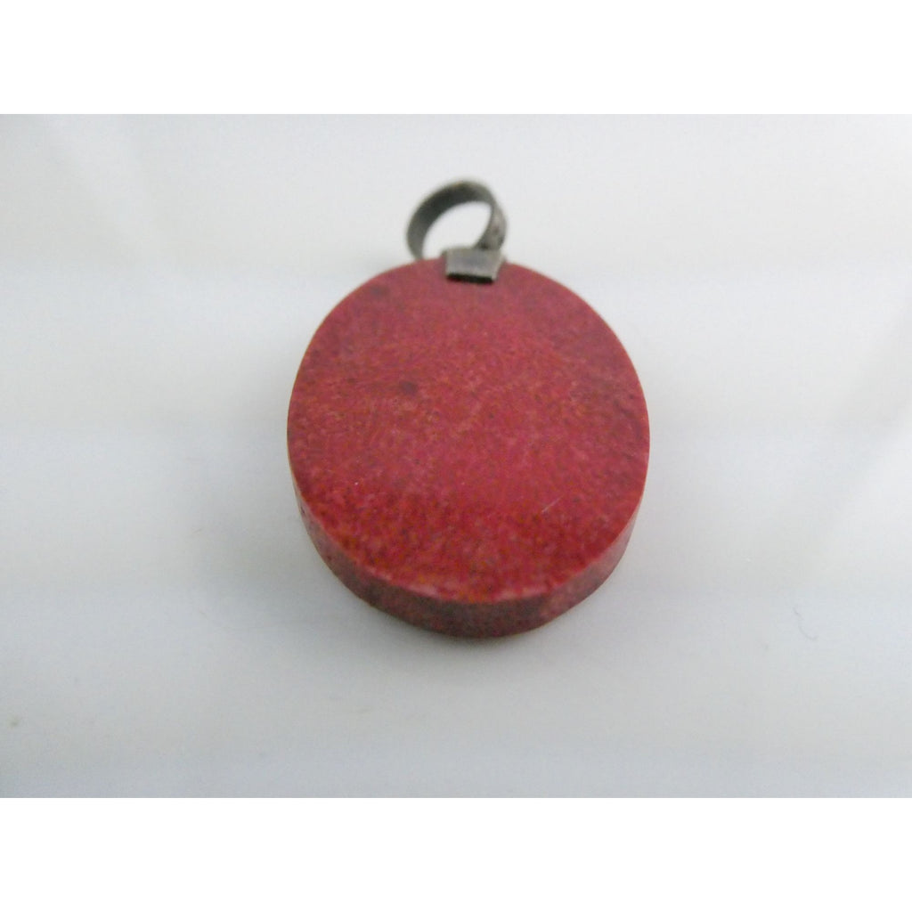 Sterling Silver Flat Compressed Dyed Red Sponge Coral Oval Pendant 5g 45mm Long