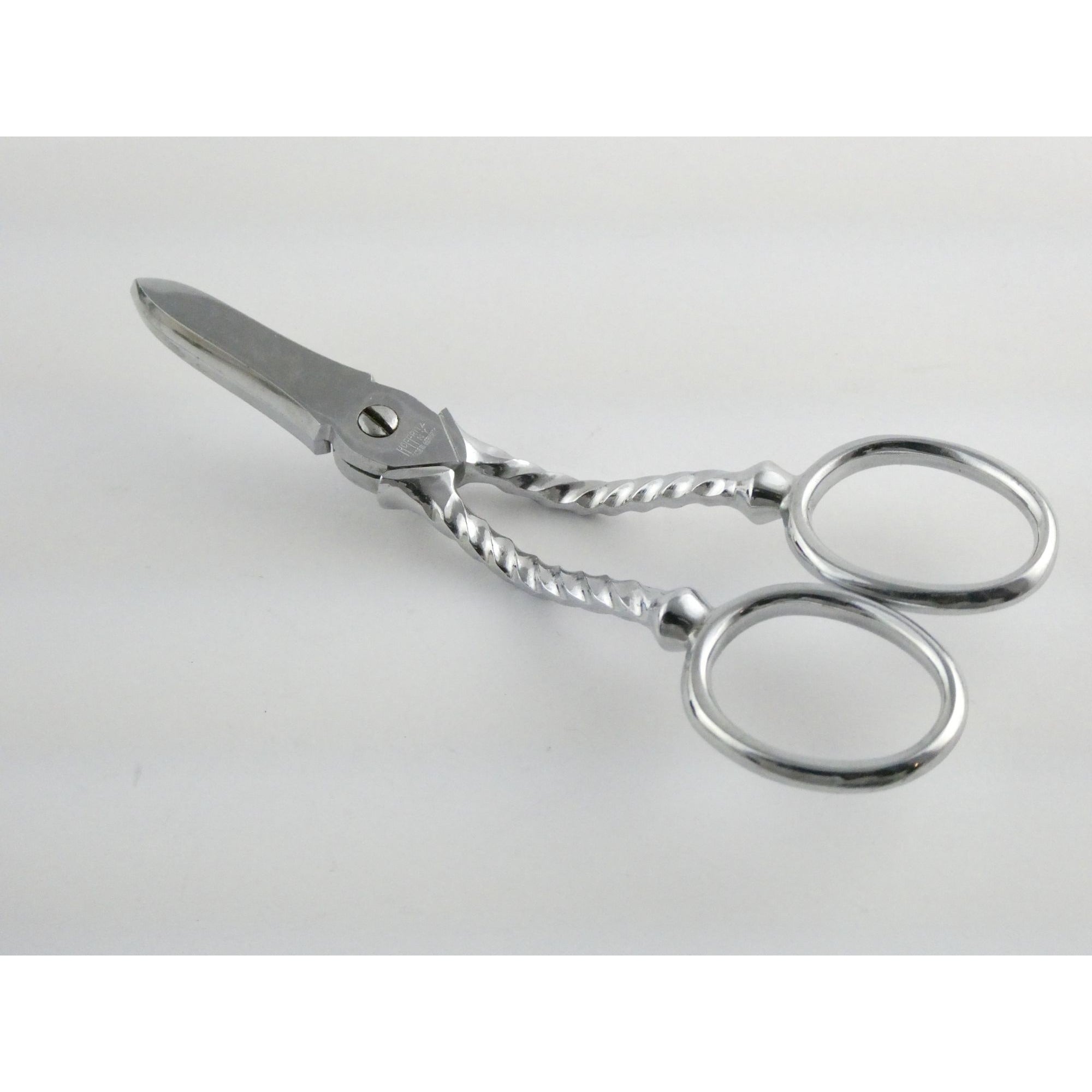 Vintage Hoffritz NY Chromo Pinking Shears 5 Inch Length 47.1 Grams Weight