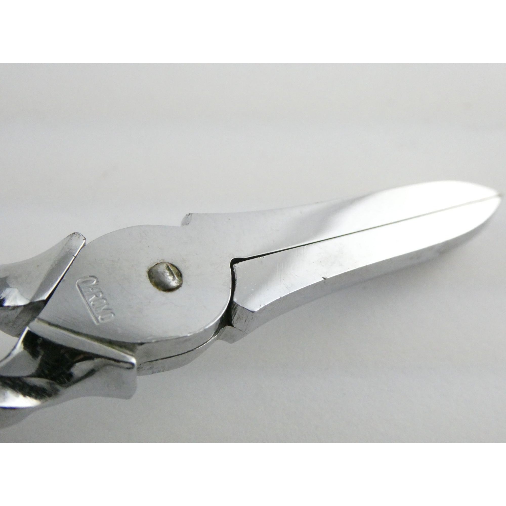 Vintage Hoffritz NY Chromo Pinking Shears 5 Inch Length 47.1 Grams Weight