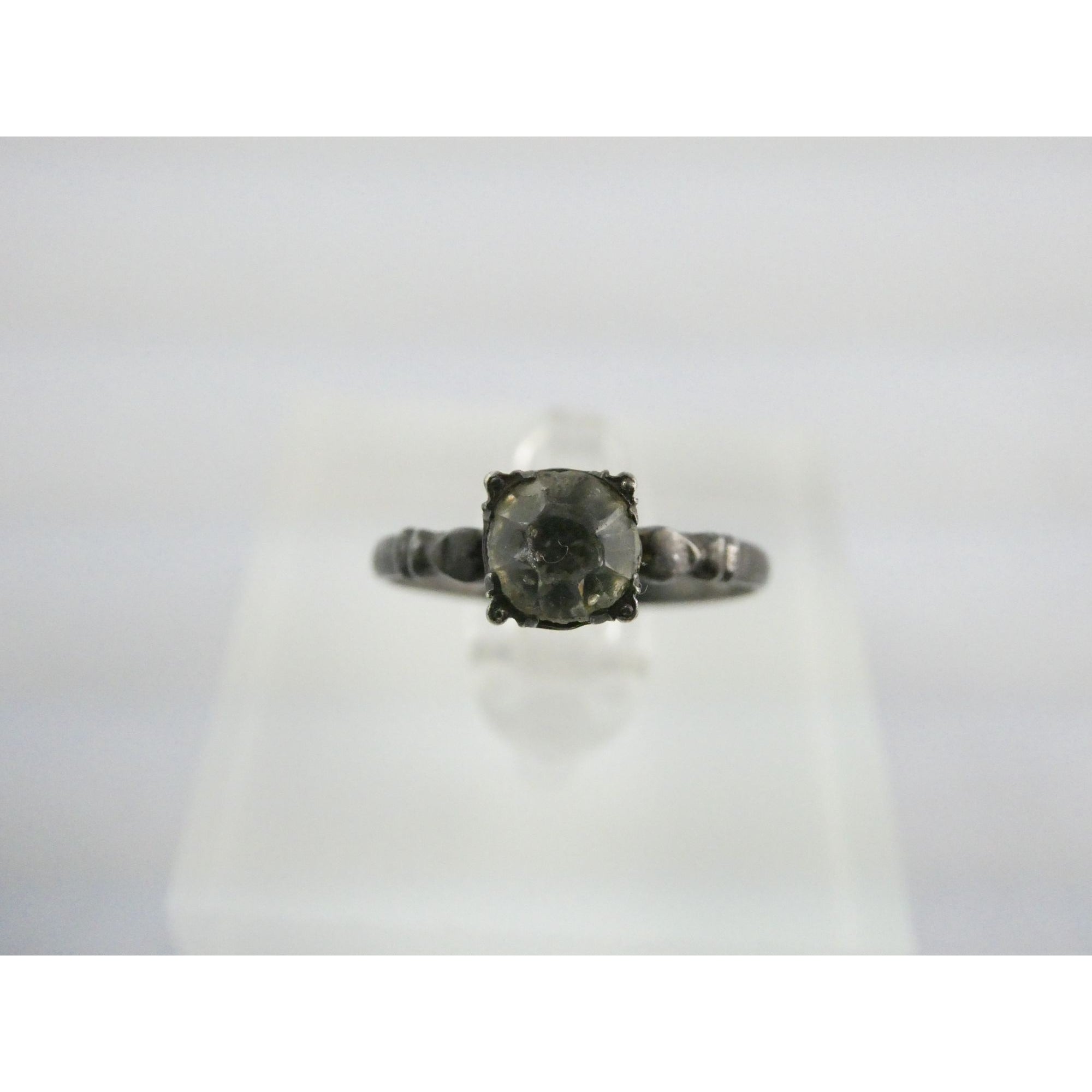 Vintage Sterling Silver Paste Glass Solitaire Gem Ring Size 4.75 1 Grams
