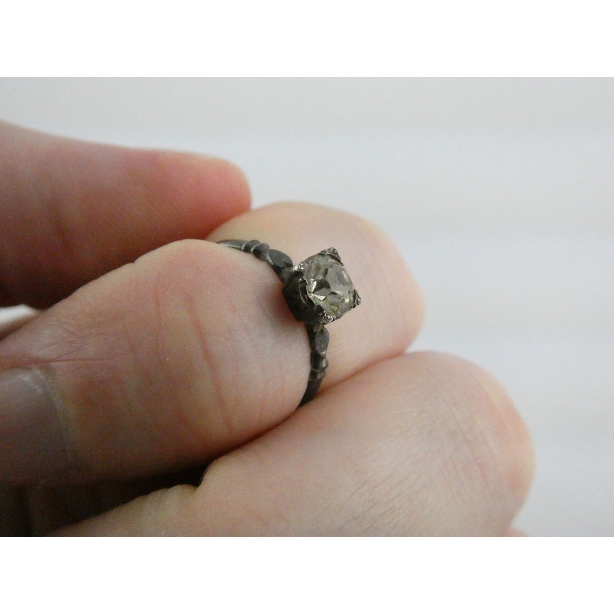 Vintage Sterling Silver Paste Glass Solitaire Gem Ring Size 4.75 1 Grams
