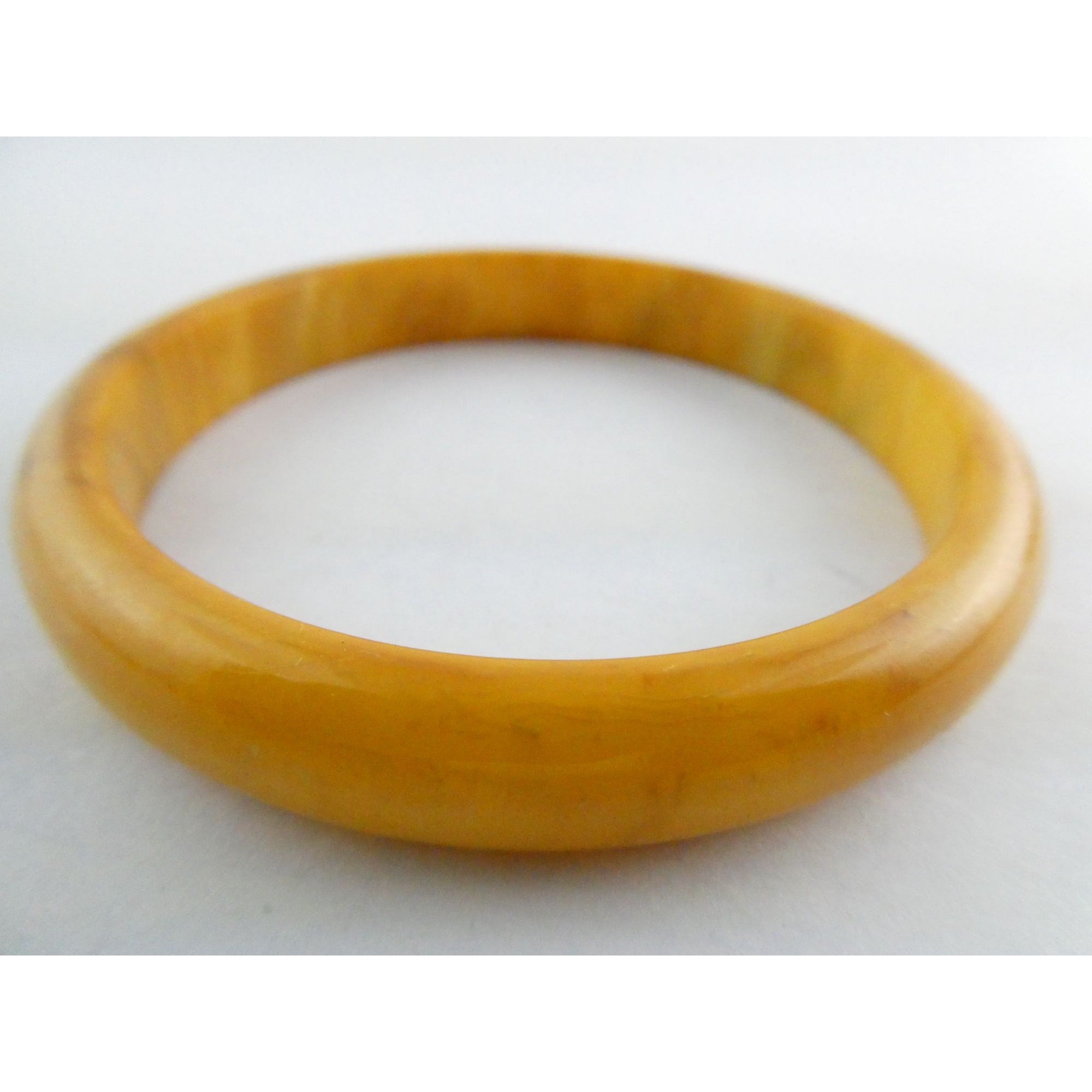 Vintage Bakelite Bangle Bracelet Swirled Butterscotch Yellow Color 8 Inches 16g