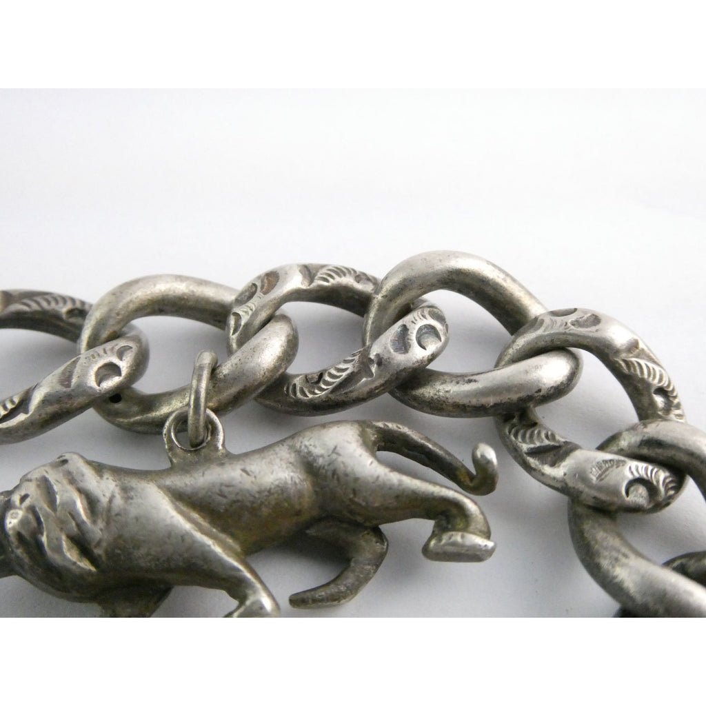 Antique Sterling Silver Figural Lion Charm on Chased Chain Link Bracelet 6.5 In