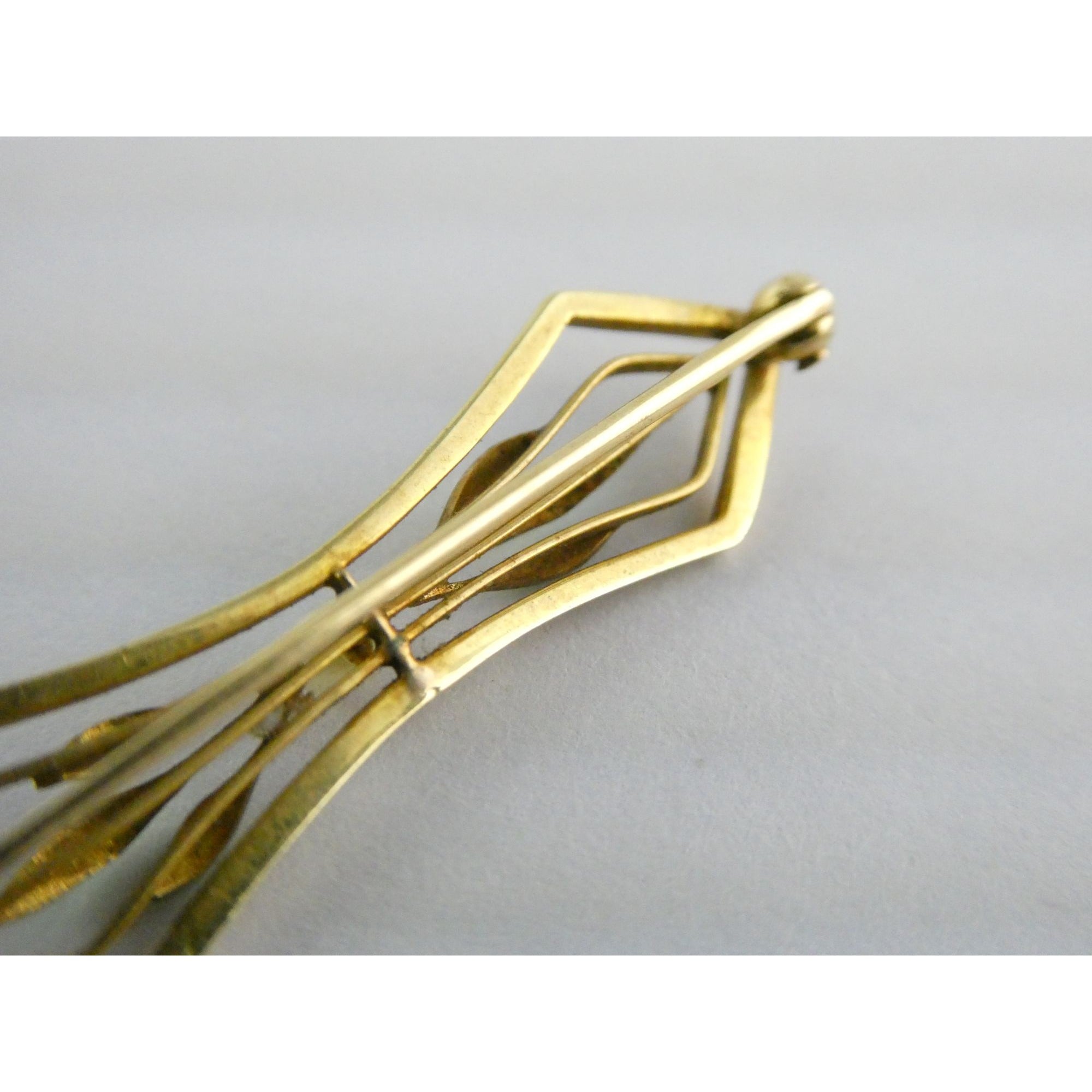 Antique 14k Yellow Gold Green Enameled Leaves and Seed Pearl Bar Pin Brooch 2.5g