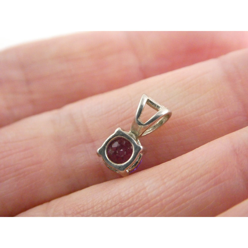 Ross Simons Sterling Silver Round Cut Amethyst Mini Slide Pendant .7g 11mm