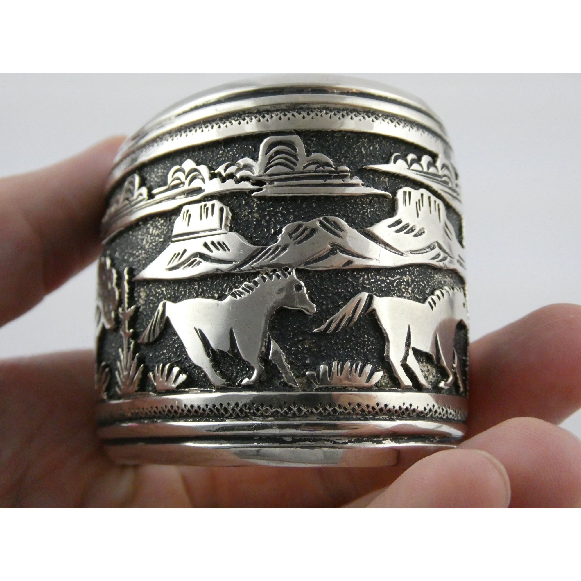 Thomas Singer Native American Navajo Sterling Silver Storyteller Cuff Bracelet