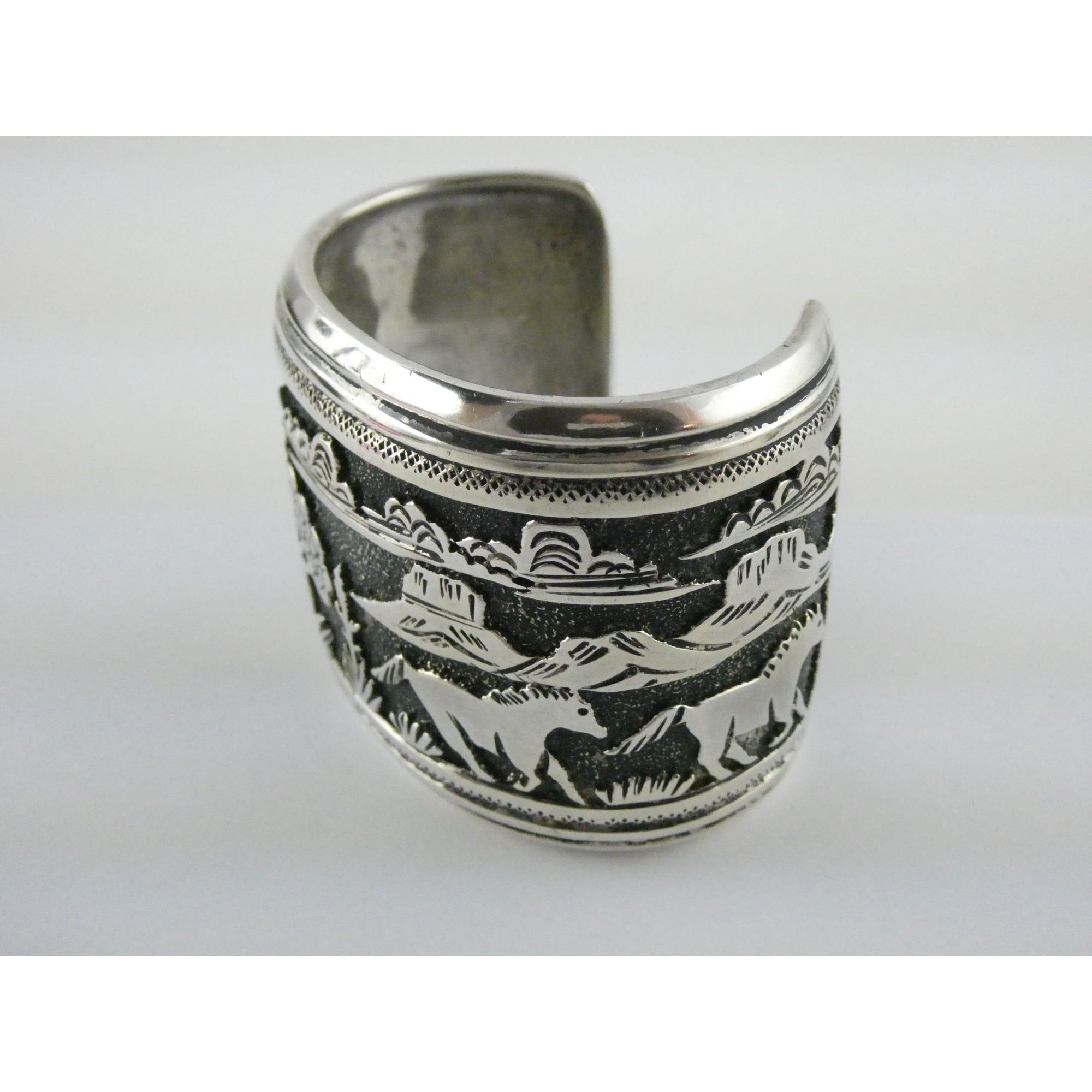Thomas Singer Native American Navajo Sterling Silver Storyteller Cuff Bracelet