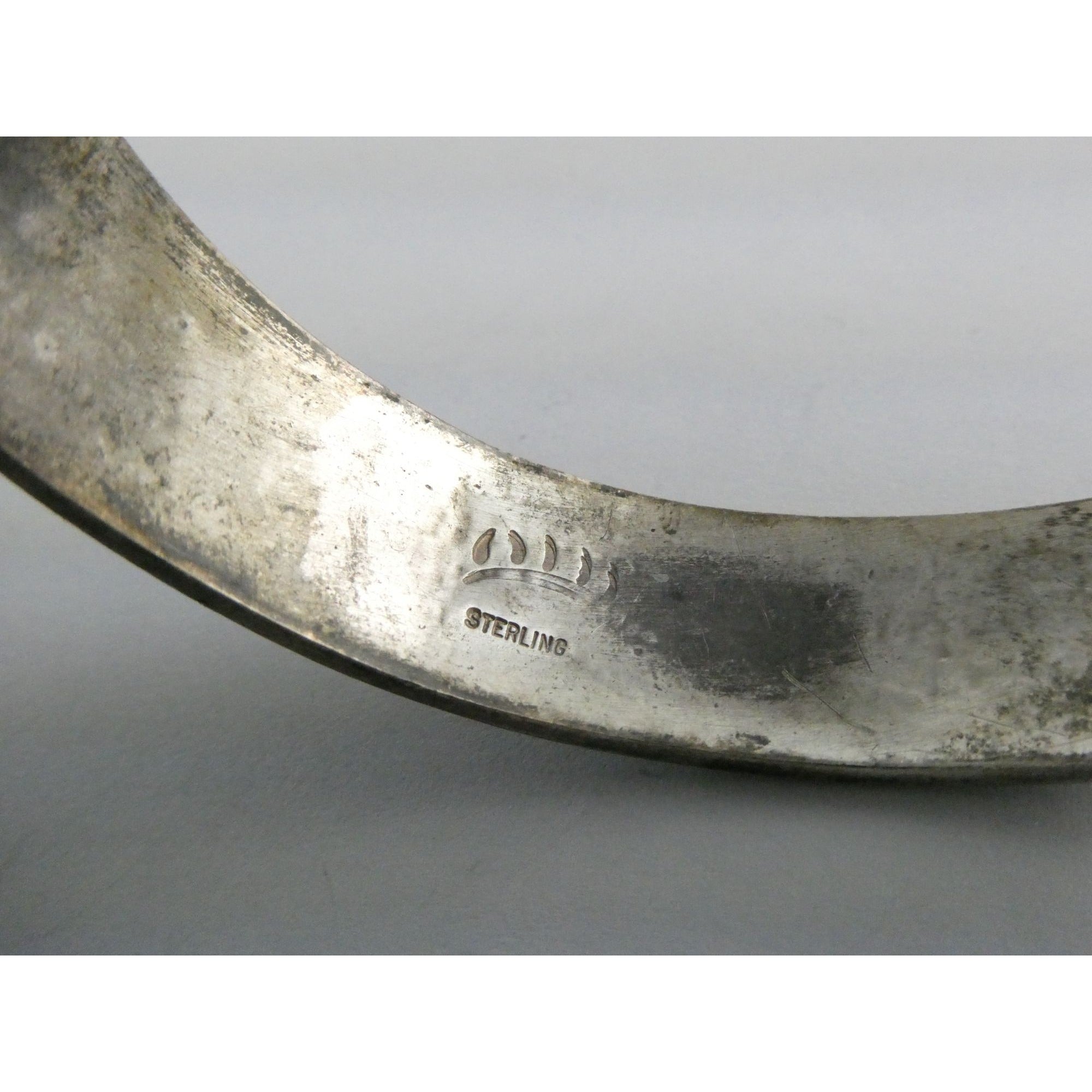 Riley Polequaptewa NA Hopi Artisan Sterling Silver Bear Track Cuff Bracelet 32g