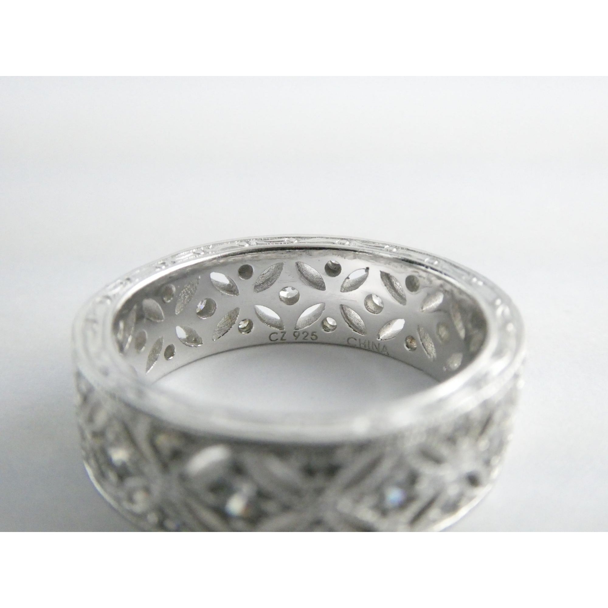 Tacori Sterling Silver 7mm Wide Eternity Floral Band Ring Size 9.75 Weighs 8.1g