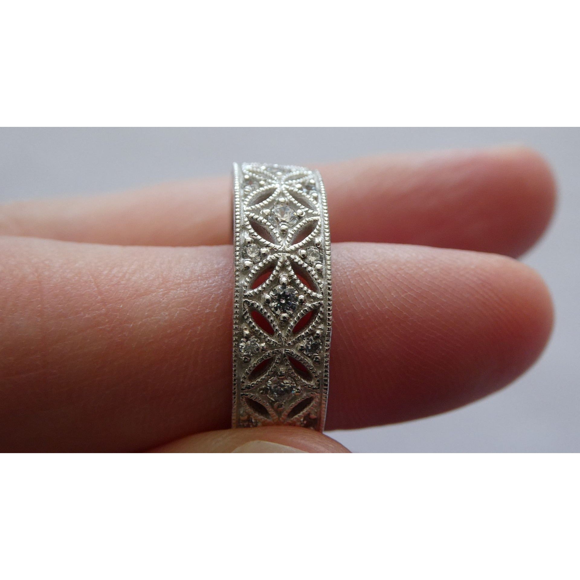 Tacori Sterling Silver 7mm Wide Eternity Floral Band Ring Size 9.75 Weighs 8.1g