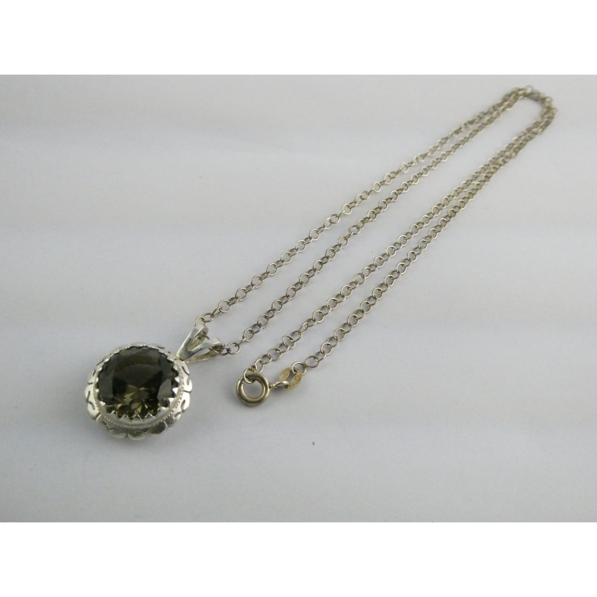 Sterling Silver Smoky Quartz Pendant Necklace 6.1g 20 Inches Italian Chain