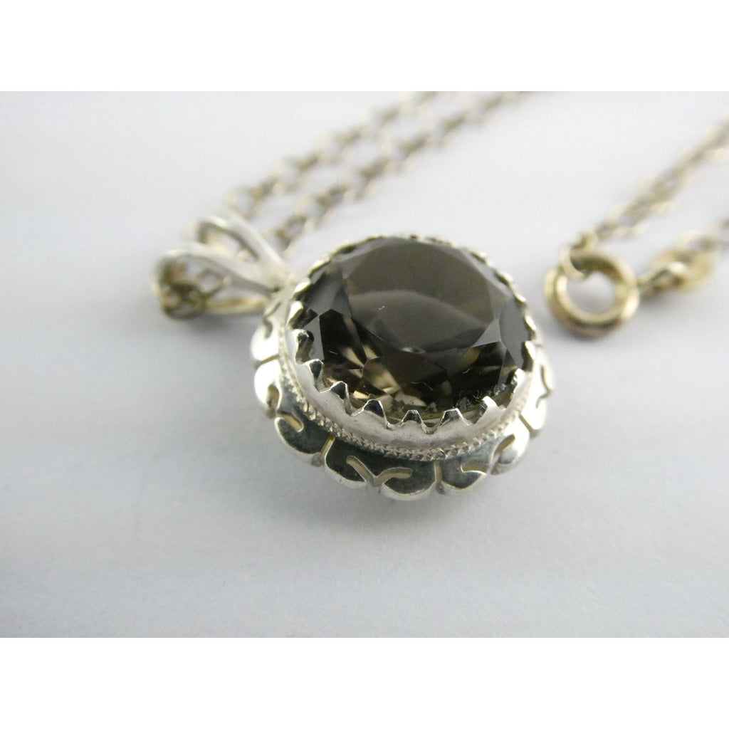 Sterling Silver Smoky Quartz Pendant Necklace 6.1g 20 Inches Italian Chain