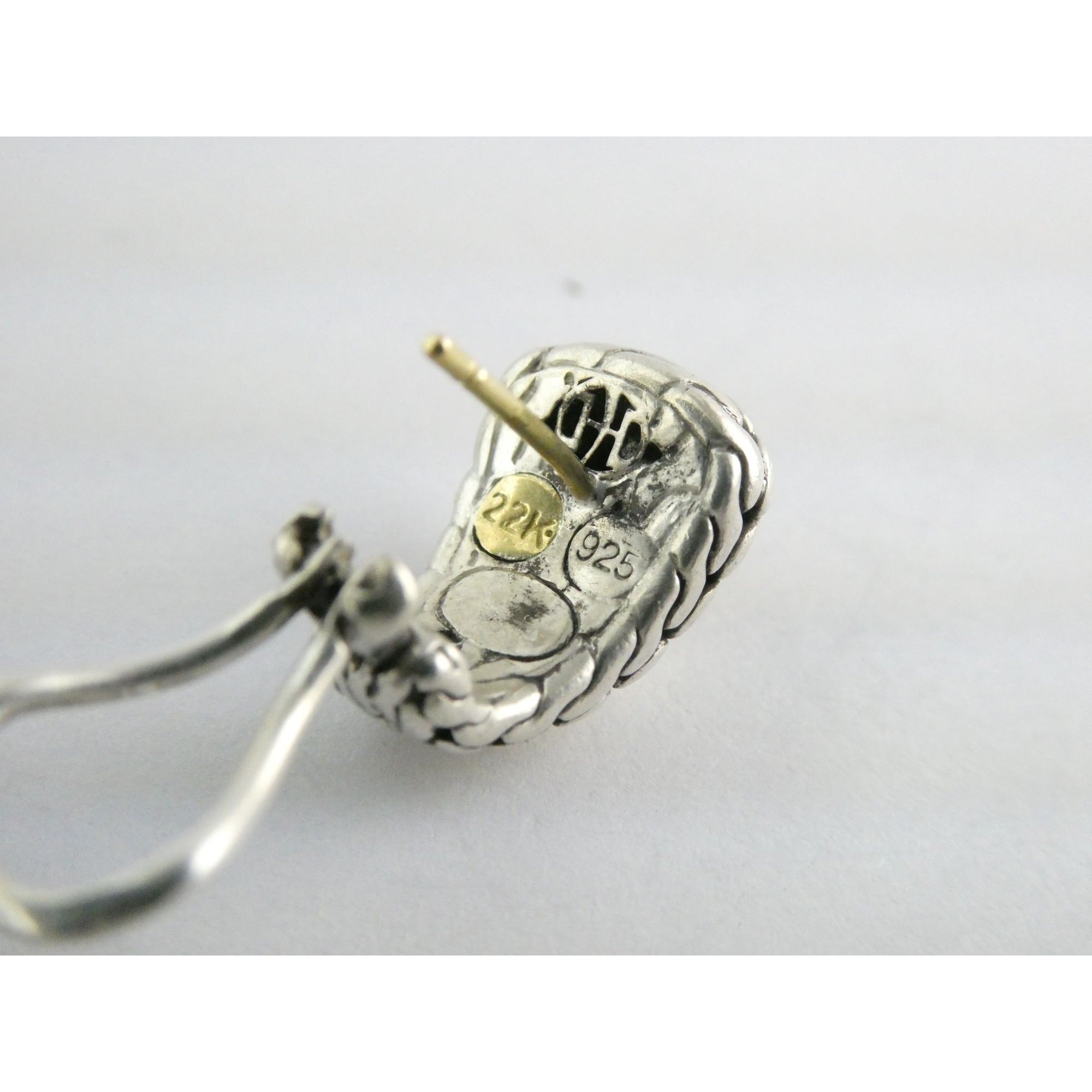 John Hardy Palu 22k Gold Sterling Silver Hammered Motif Pierced Earrings 17mm 8g