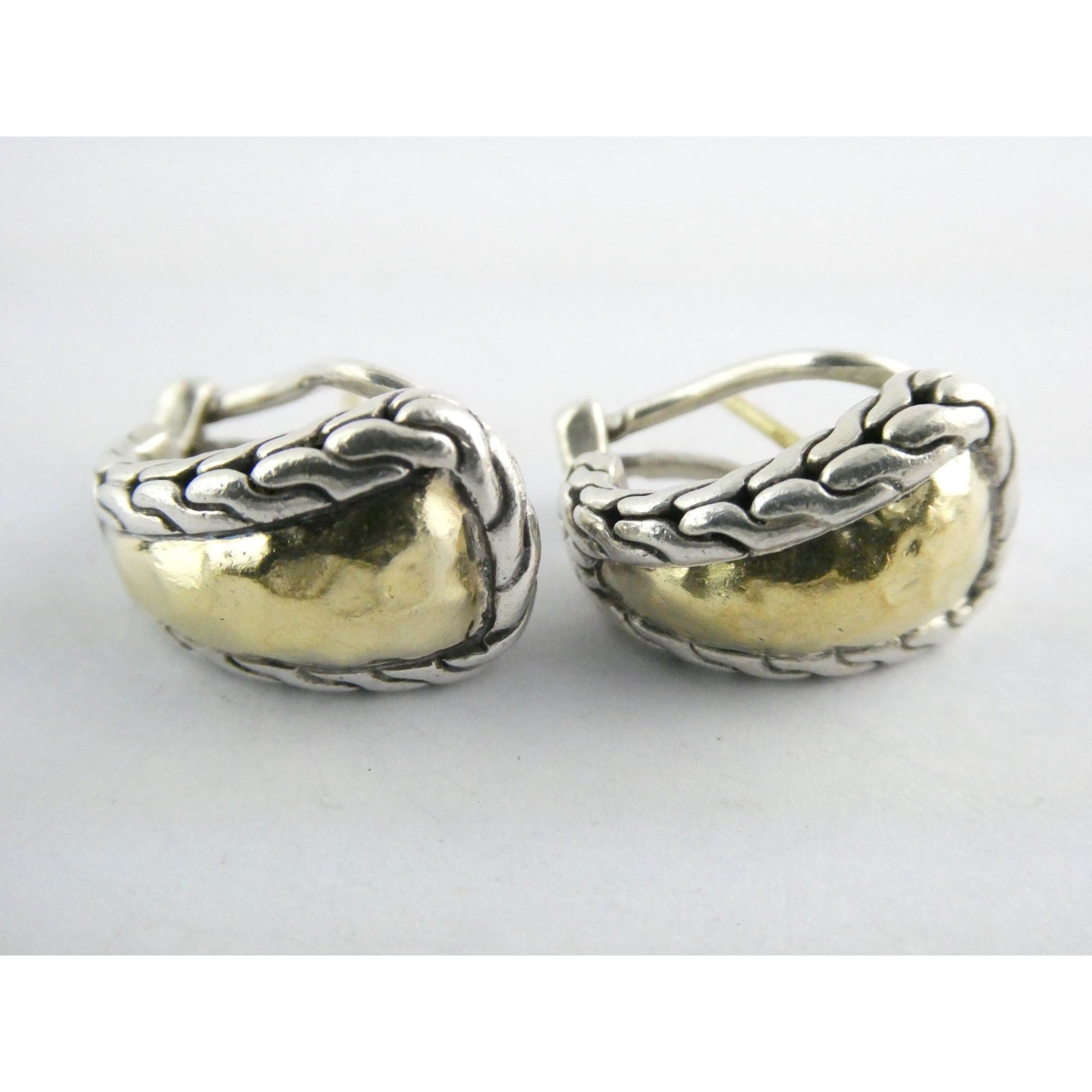 John Hardy Palu 22k Gold Sterling Silver Hammered Motif Pierced Earrings 17mm 8g