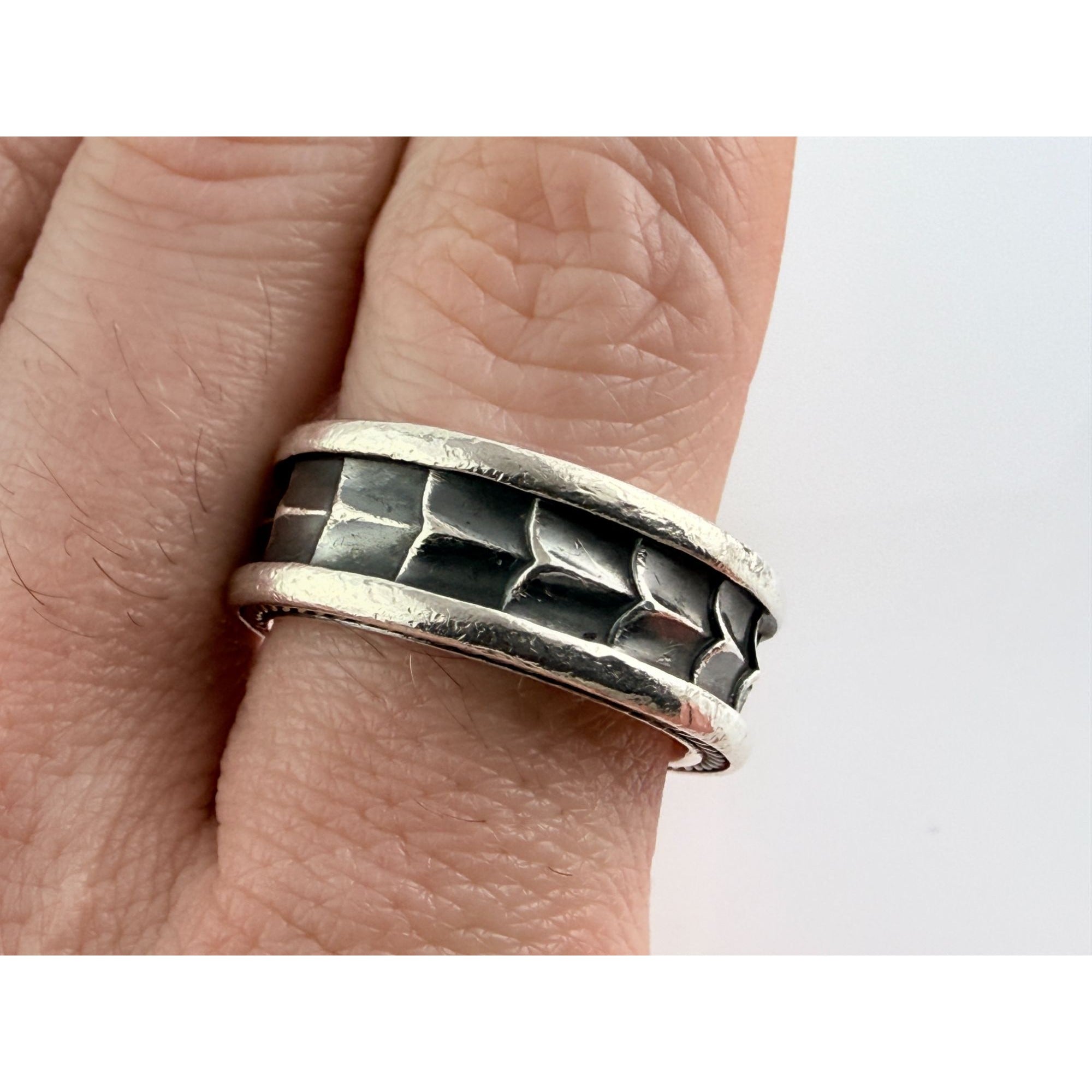 David Yurman Sterling Silver Armory Band Ring Size 10 Weighs 15.7g 9mm Thickness