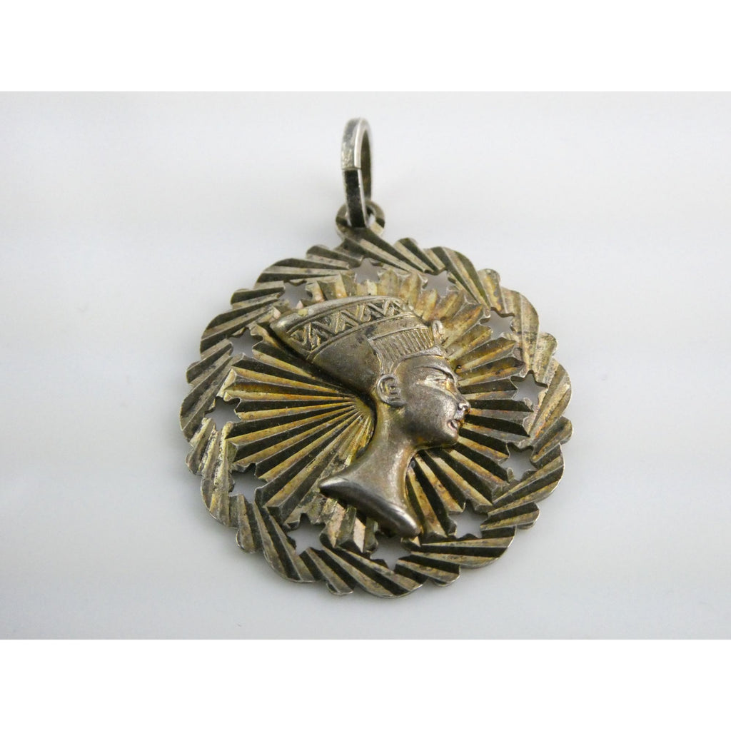 Vintage VIOI Italy Sterling Silver Star Bordered Cleopatra Bust Pendant 3g 1 In