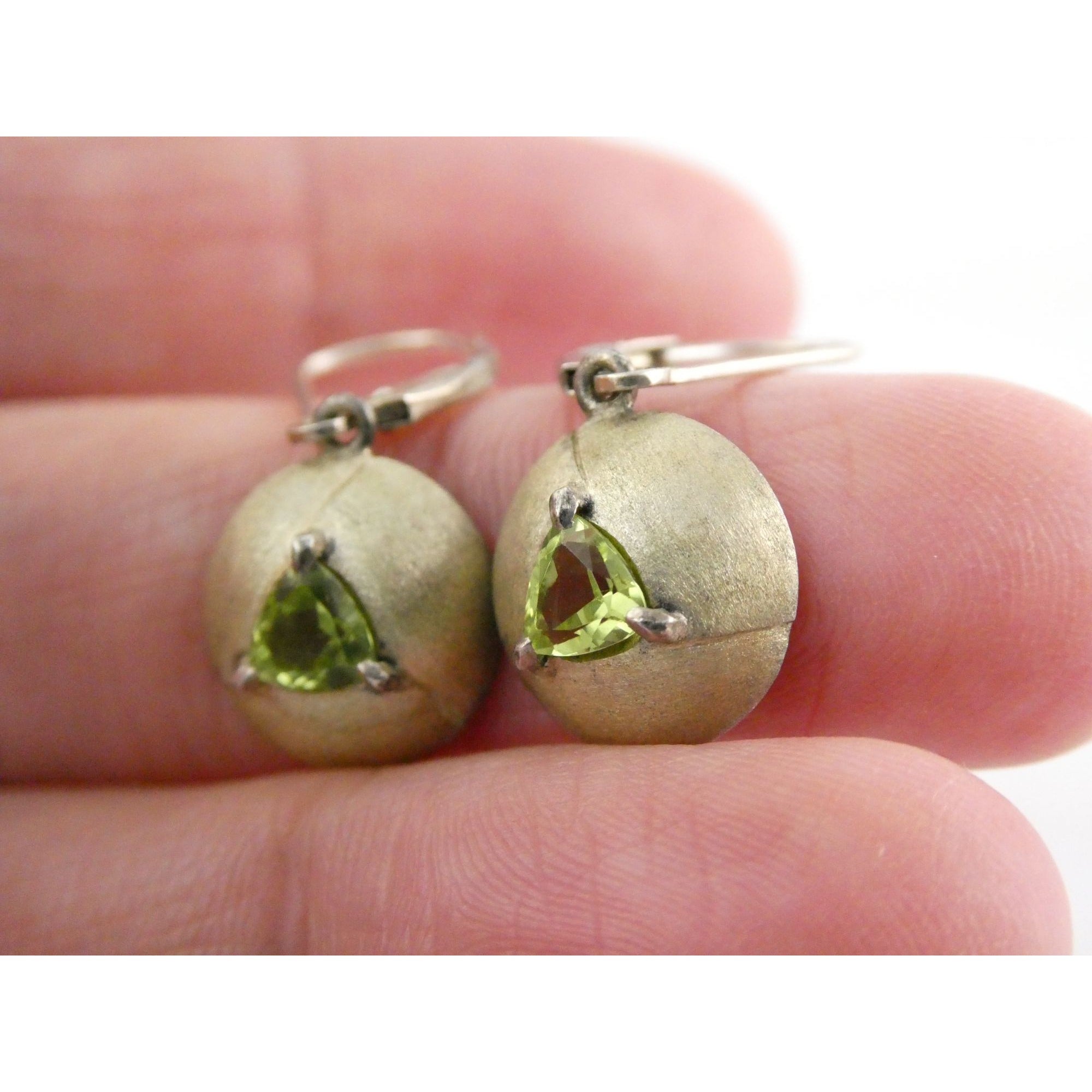 Designer AD Sterling Silver Textured Peridot Dangling Earrings 4g 28mm Length