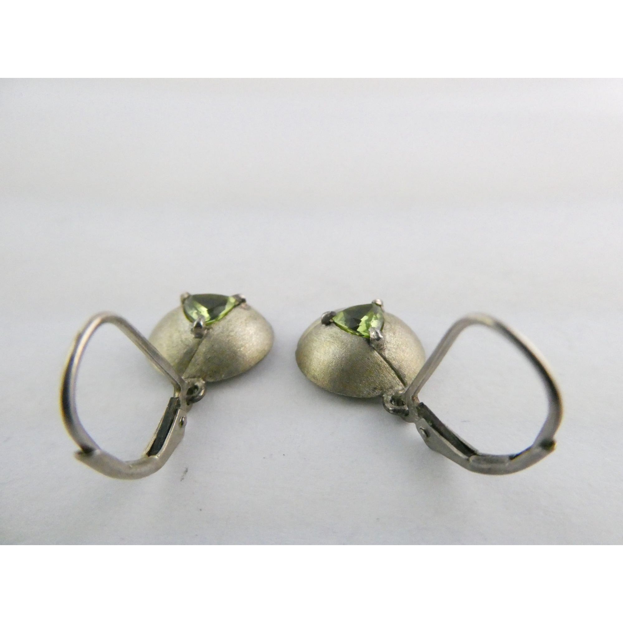 Designer AD Sterling Silver Textured Peridot Dangling Earrings 4g 28mm Length