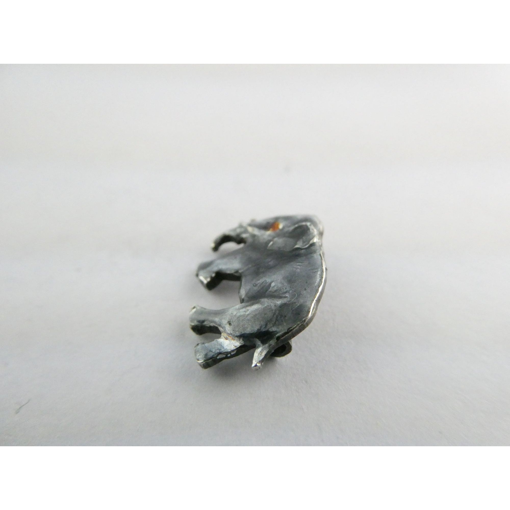 Vintage Mini 1920s Elephant Enamel Sterling Silver Pin Red Eye Brooch 2.5g 18mm