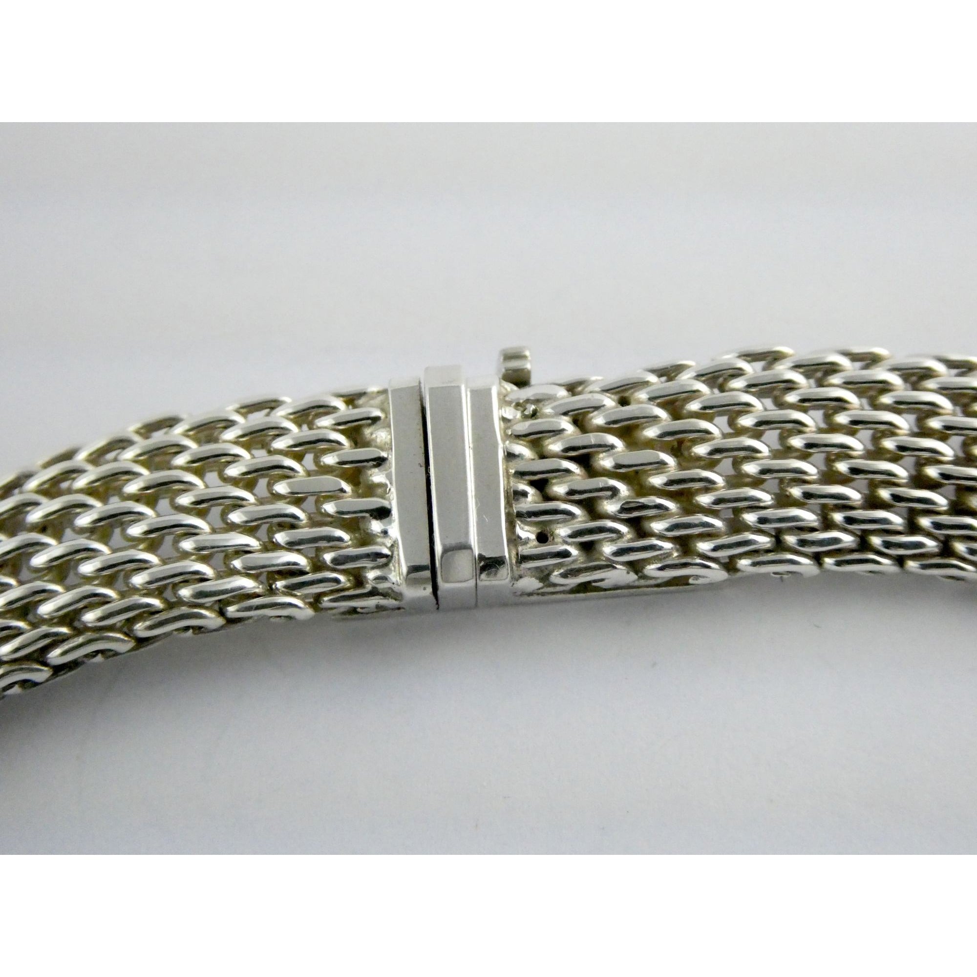 Tiffany and Co Somerset Sterling Silver Mesh Chain Necklace Choker 925 17 Inches