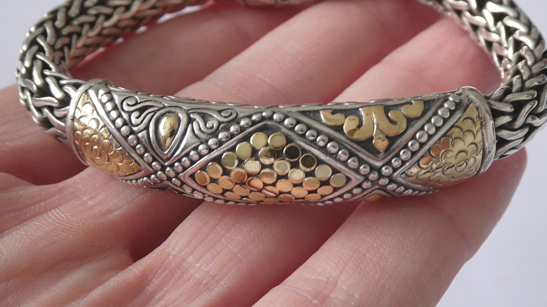 John Hardy Dot Collection Sterling Silver 18k Gold Classic Chain Bracelet 7 Inch