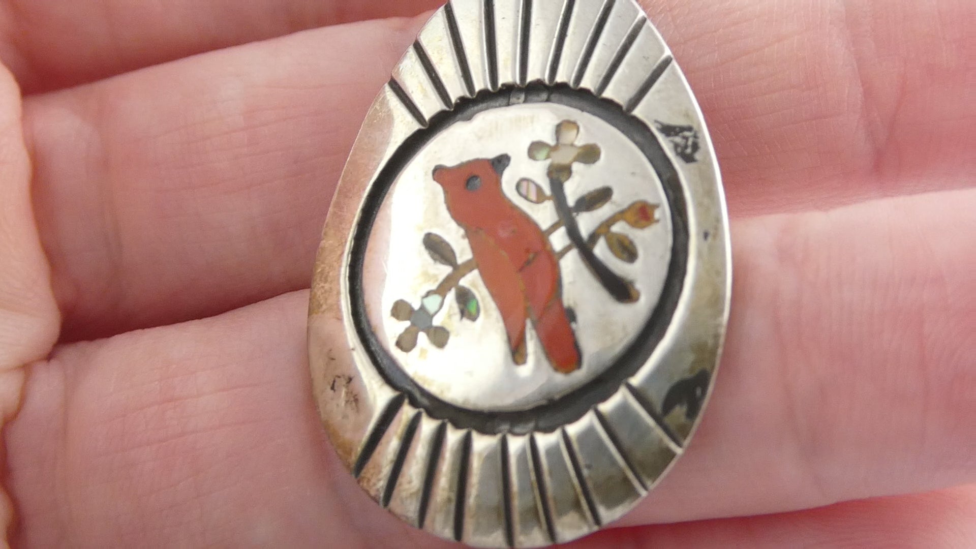NA Southwestern Zuni Sterling Silver Red Cardinal Navajo Pearls Pendant Necklace