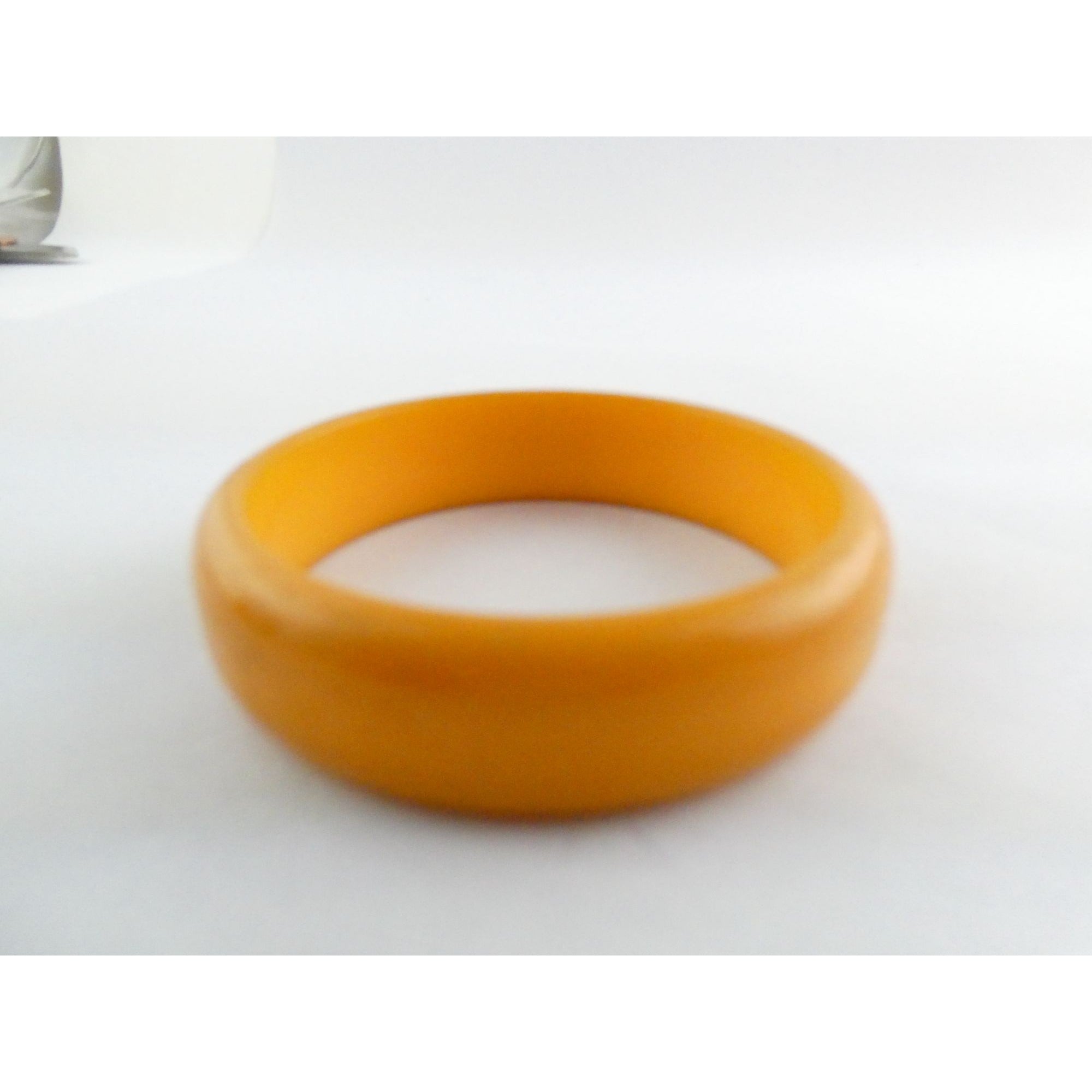 Vintage Bakelite Bangle Bracelet Bright Orange 8 Inches 29.3 Grams Weight