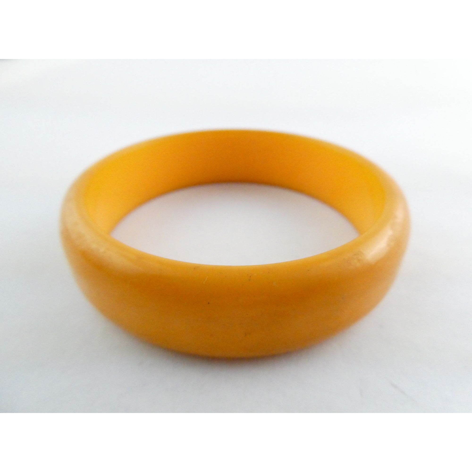 Vintage Bakelite Bangle Bracelet Bright Orange 8 Inches 29.3 Grams Weight